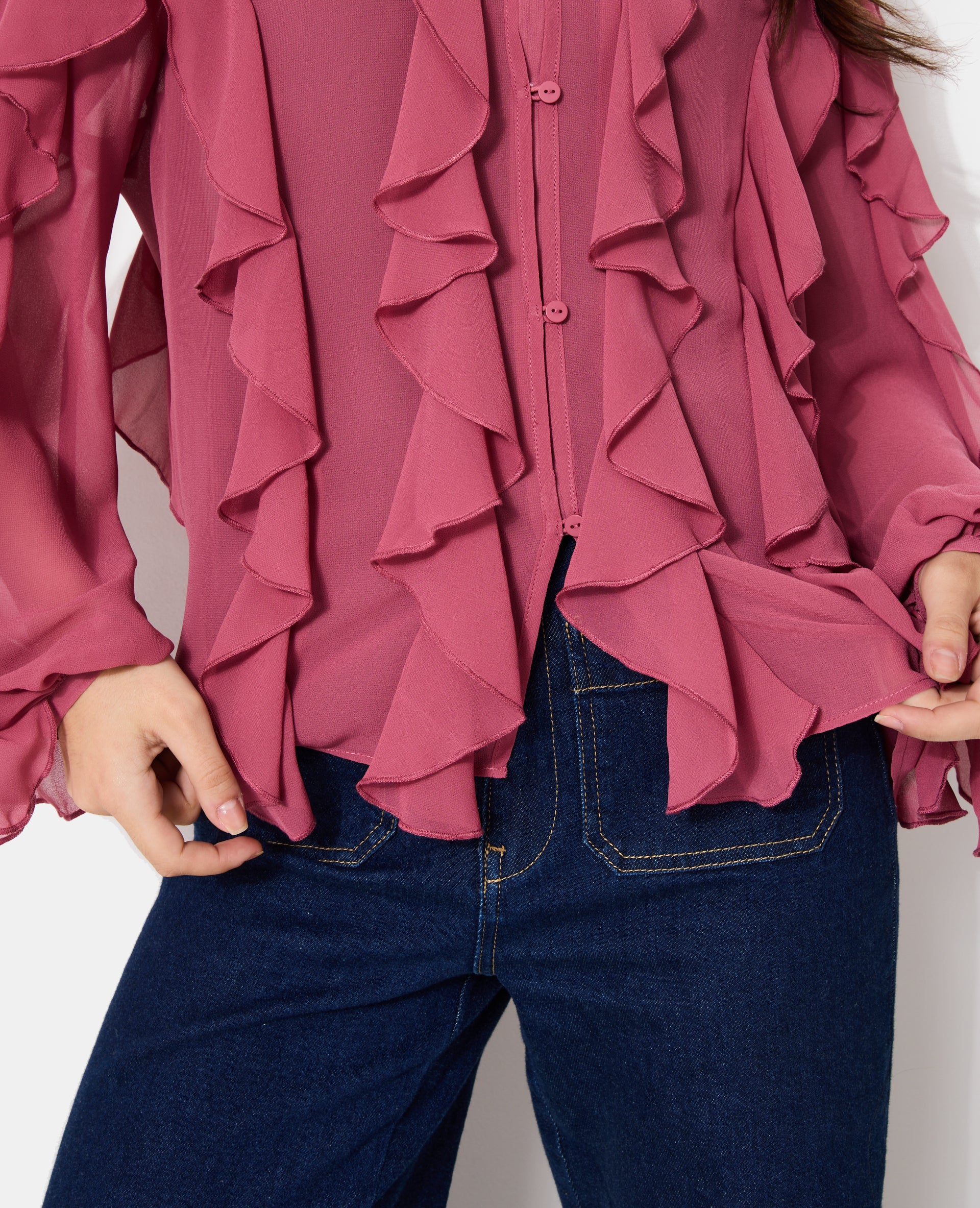 Blouse en voile avec volants et boutons