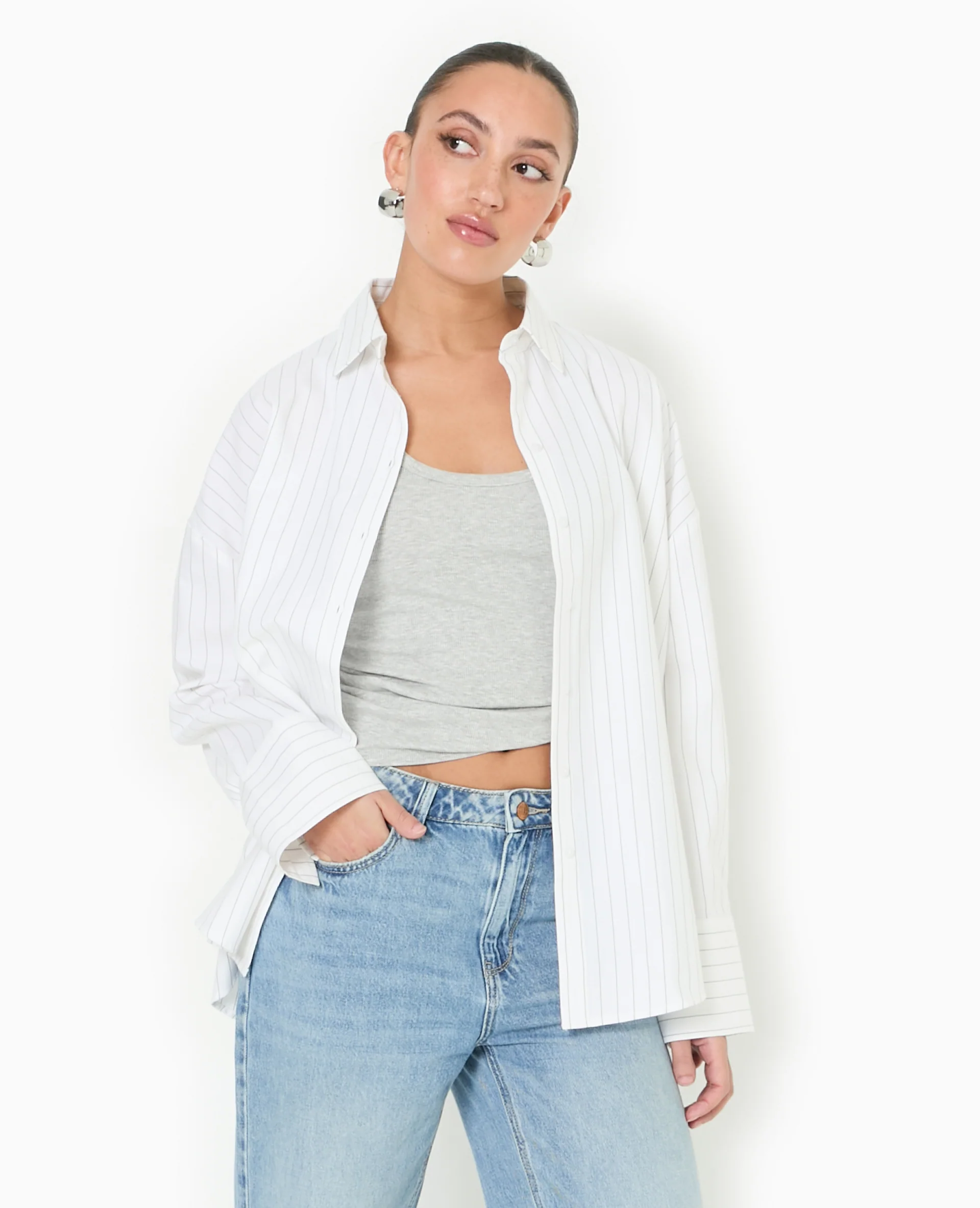 Chemise oversize rayée avec ouverture dos