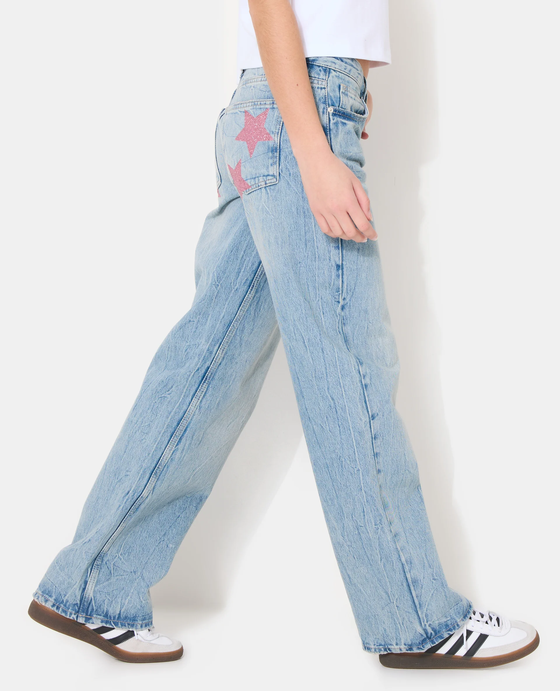 Jean straight effet froissé avec étoiles pailletées
