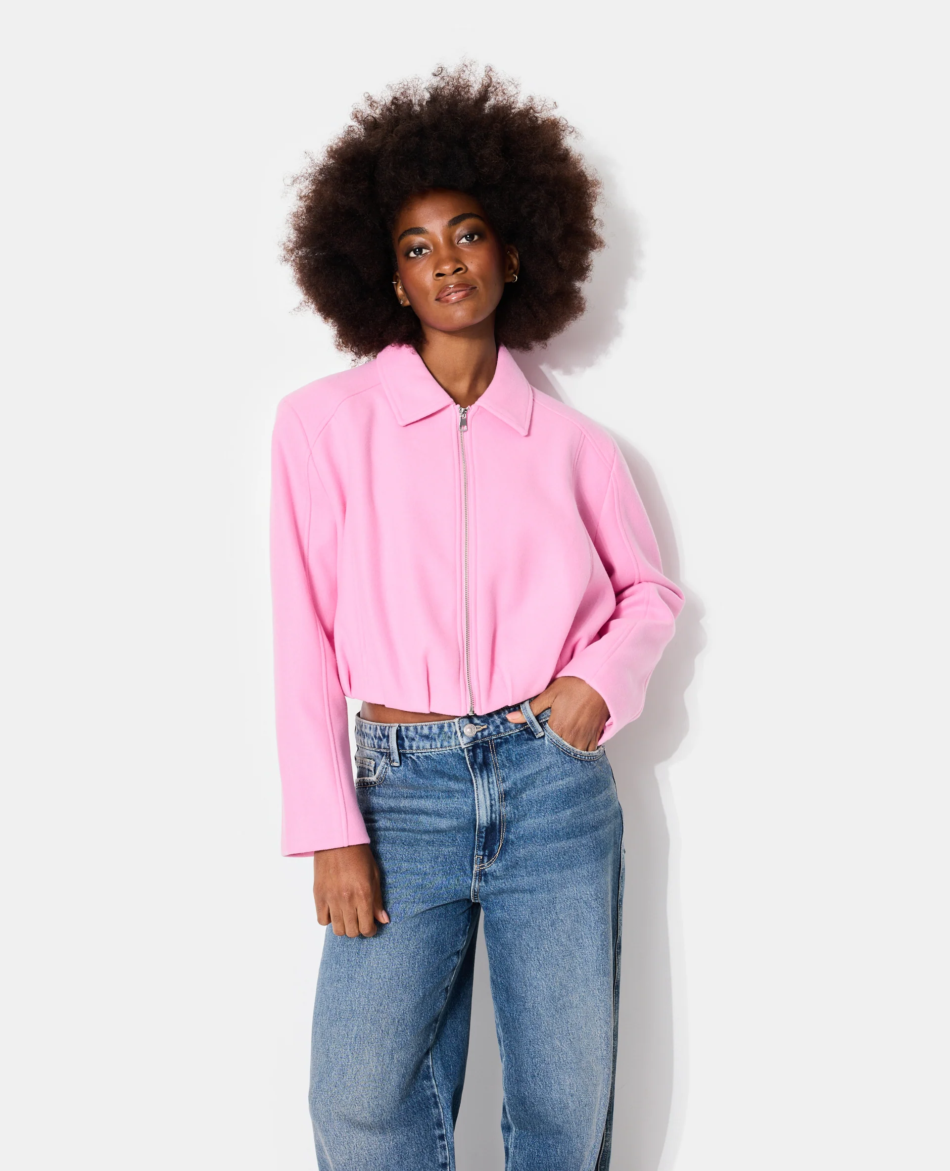 Manteau court drap de laine forme boule