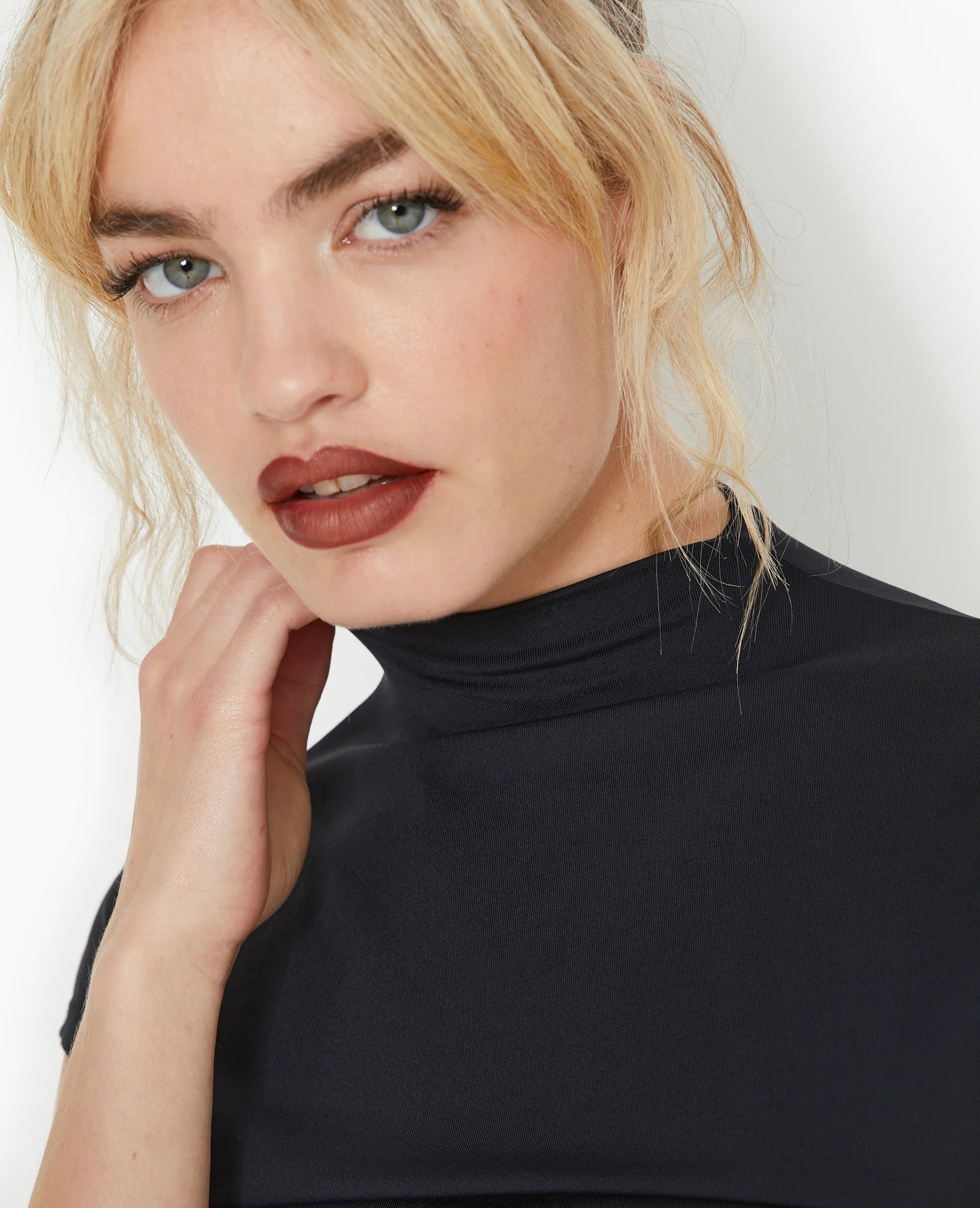 Top col montant avec fronces côtés