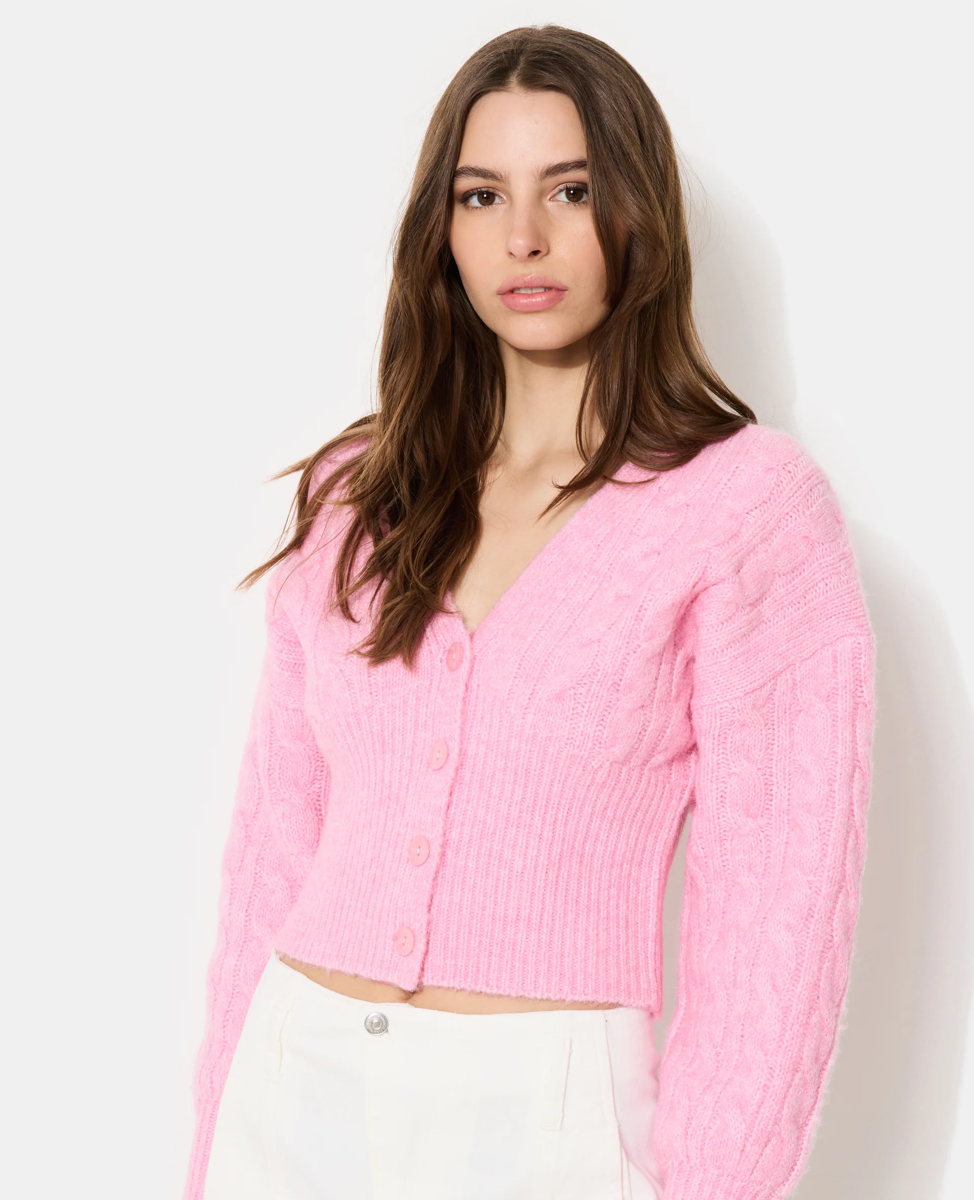 Gilet torsadé court avec grands bord-côtes