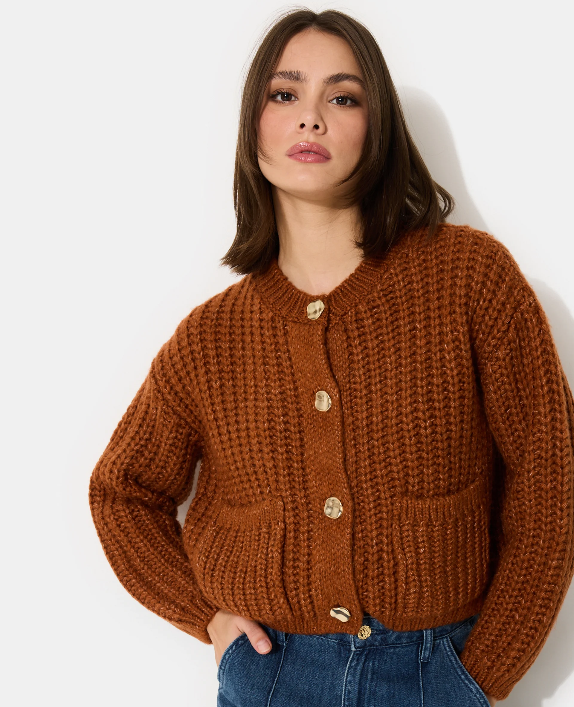 Gilet grosse maille avec gros boutons et poches