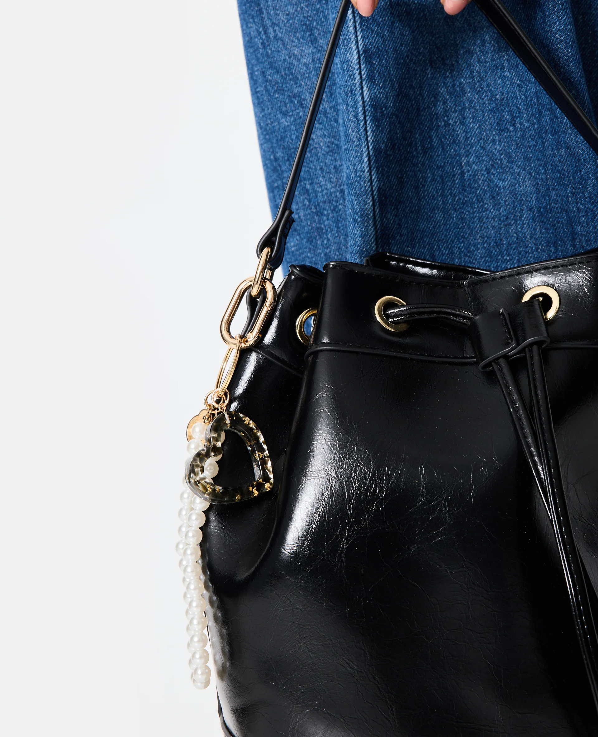 Déco de sac avec perles, coccinelle et cœur