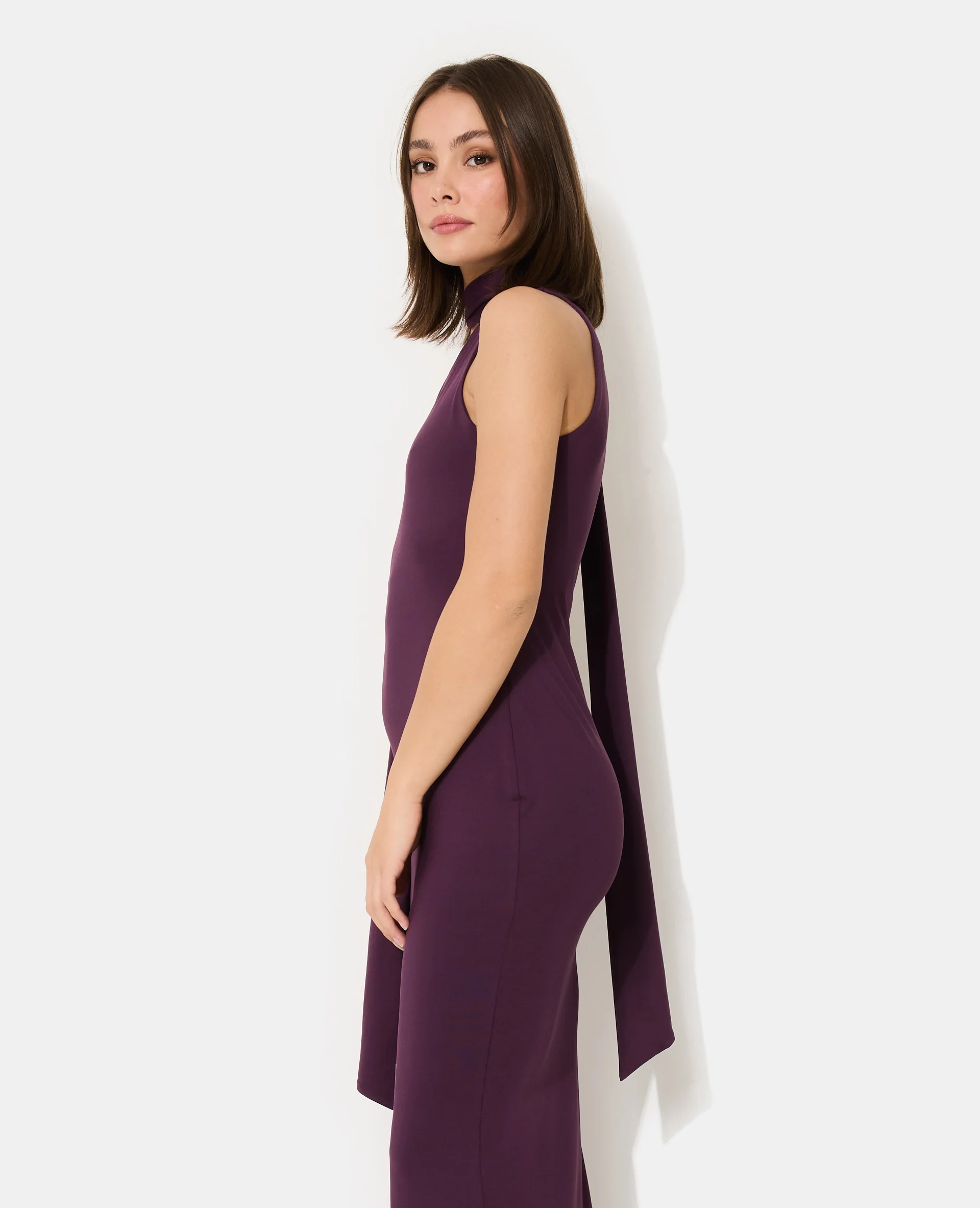 Robe longue asymétrique avec foulard