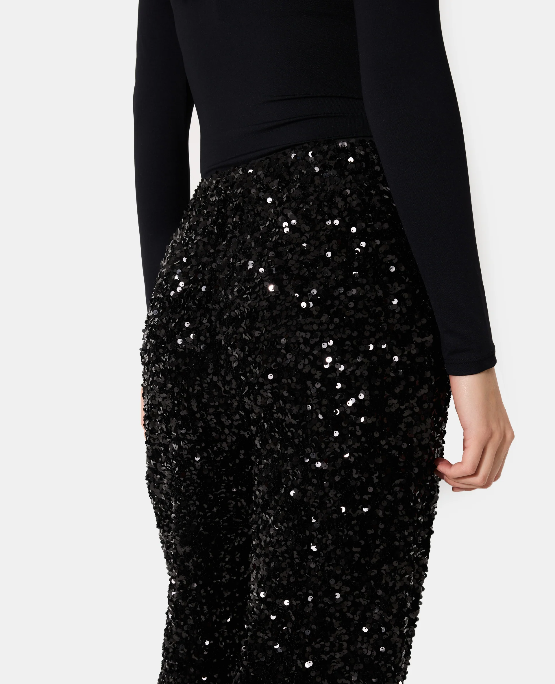 Pantalon large et droit avec sequins