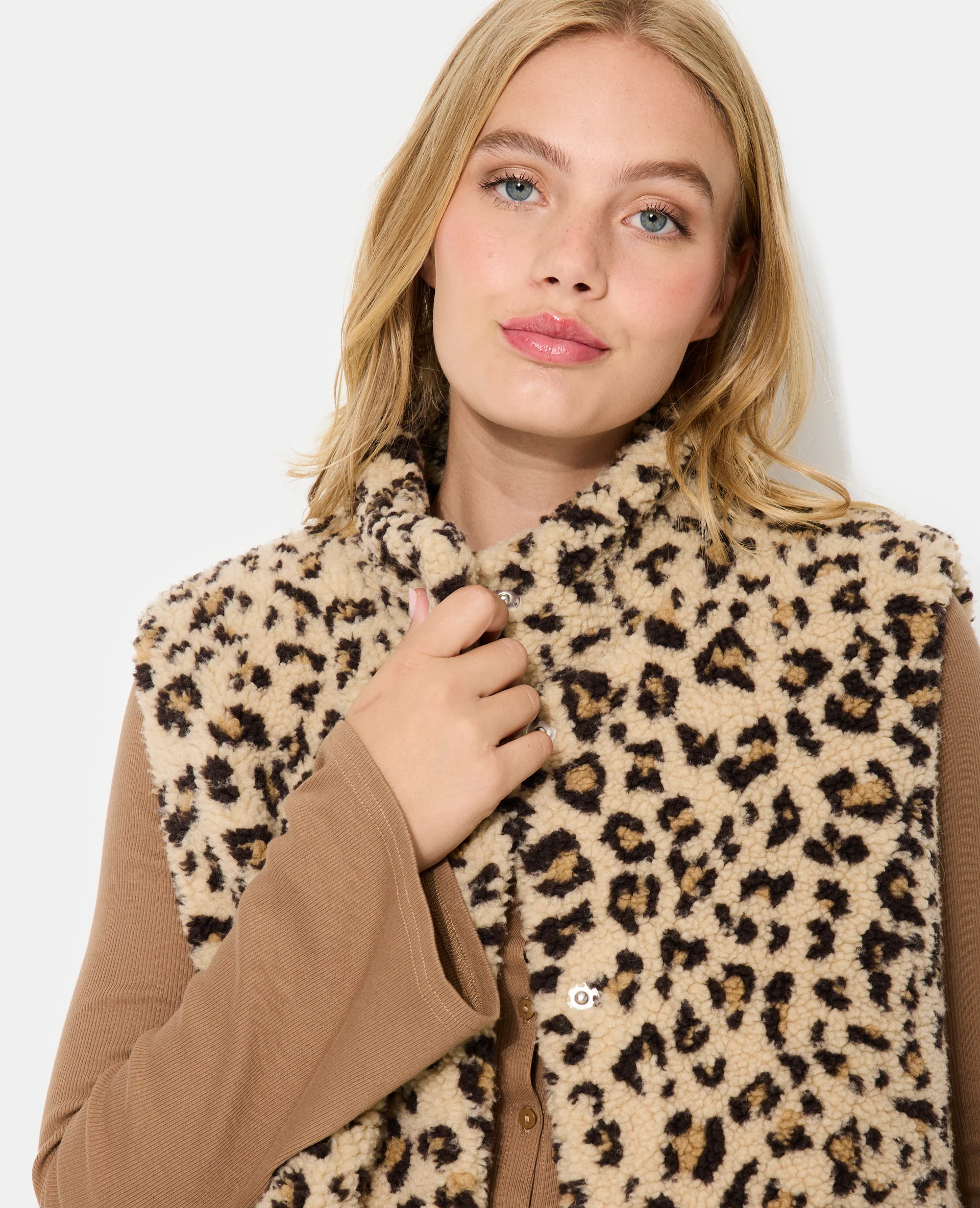 Veste sans manches en sherpa motif léopard