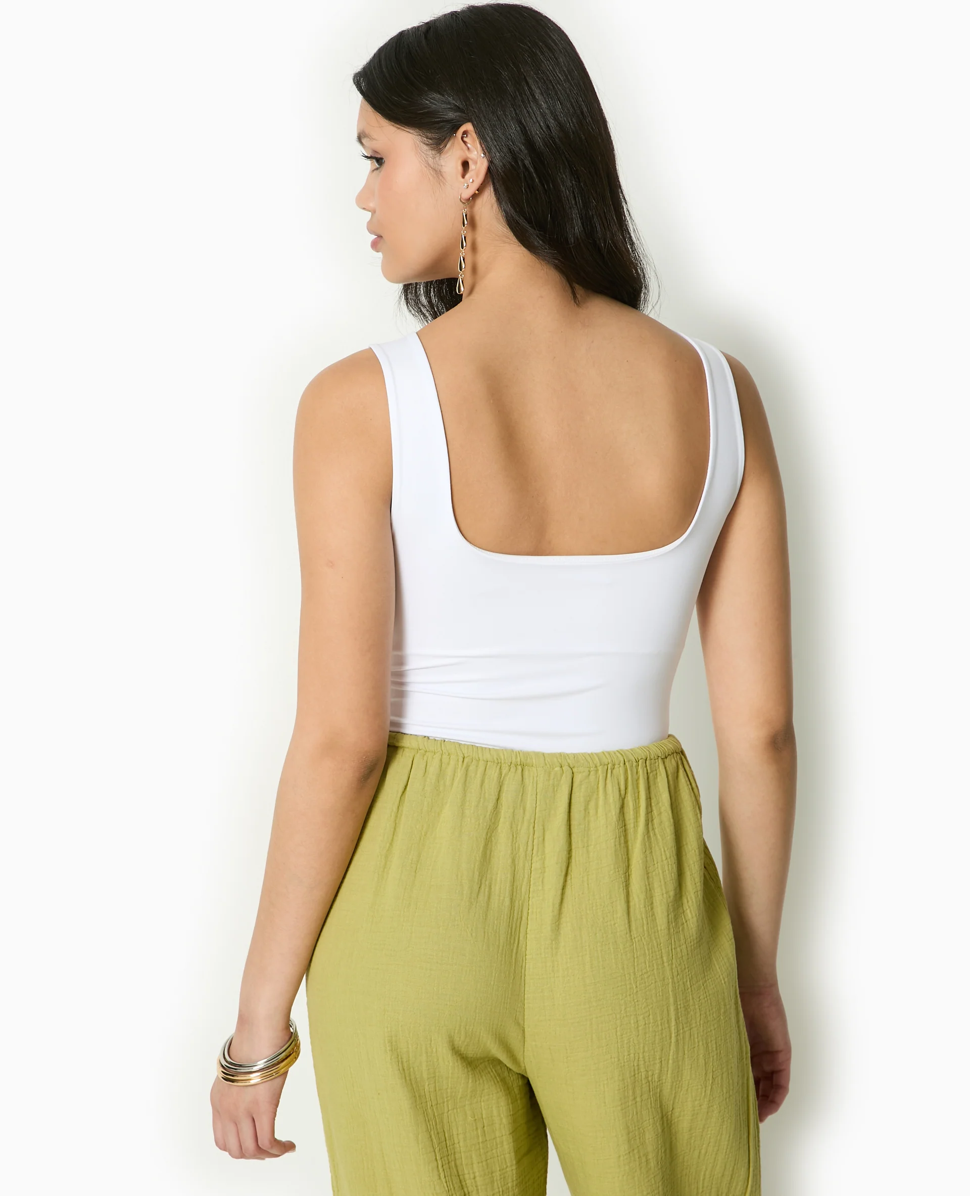 Débardeur encolure bateau dos dégagé