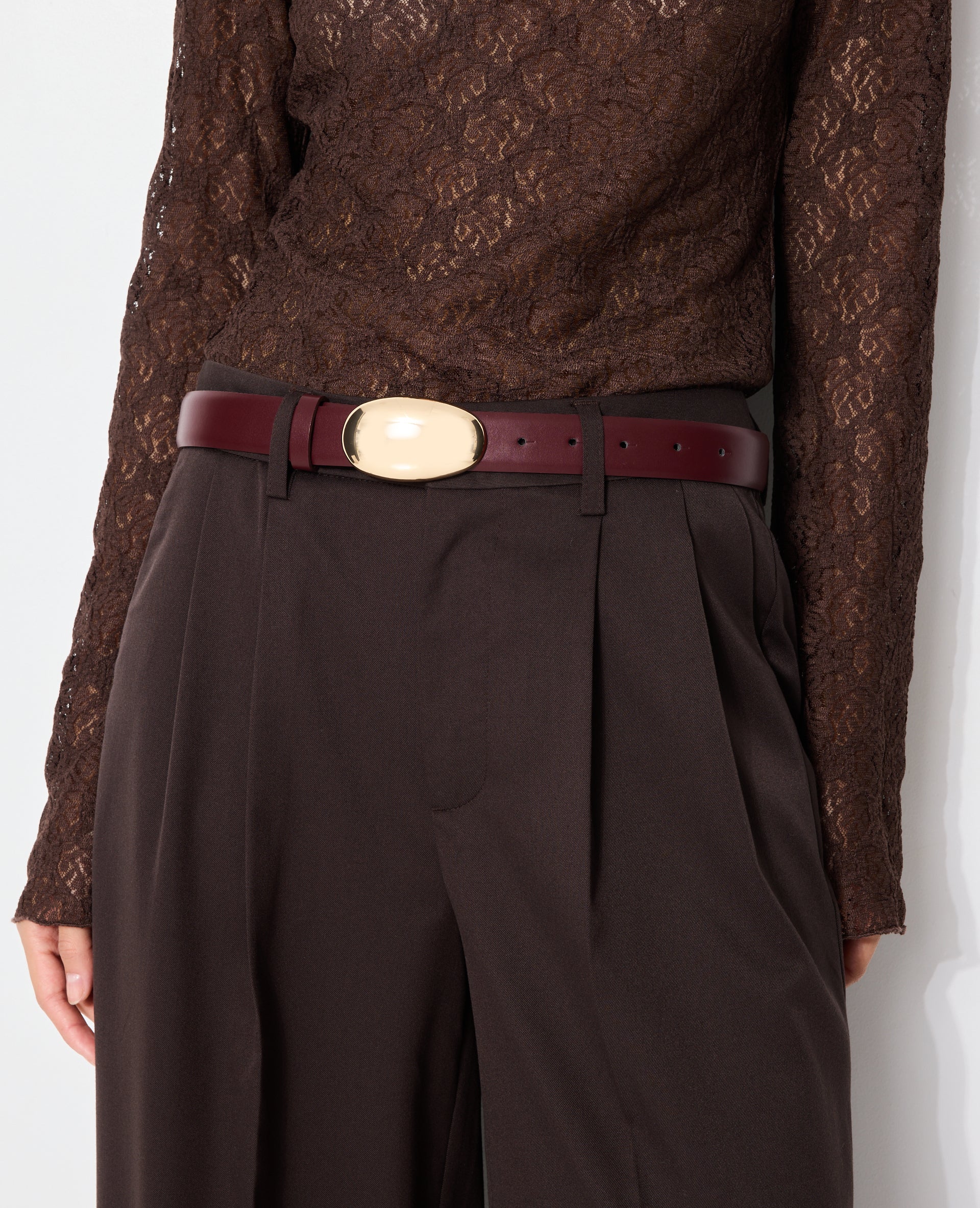 Ceinture en simili avec boucle ovale