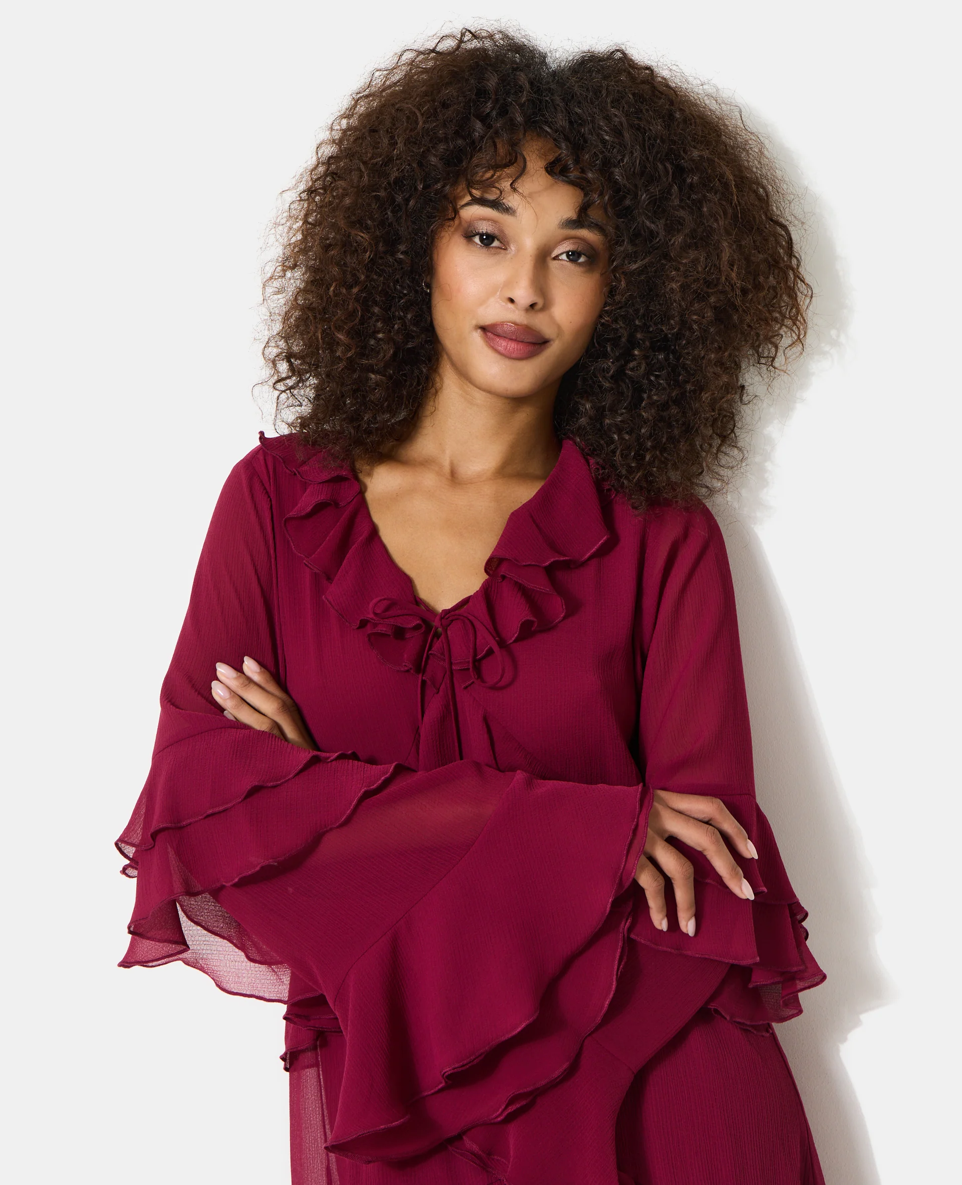 Robe courte en voile avec volants