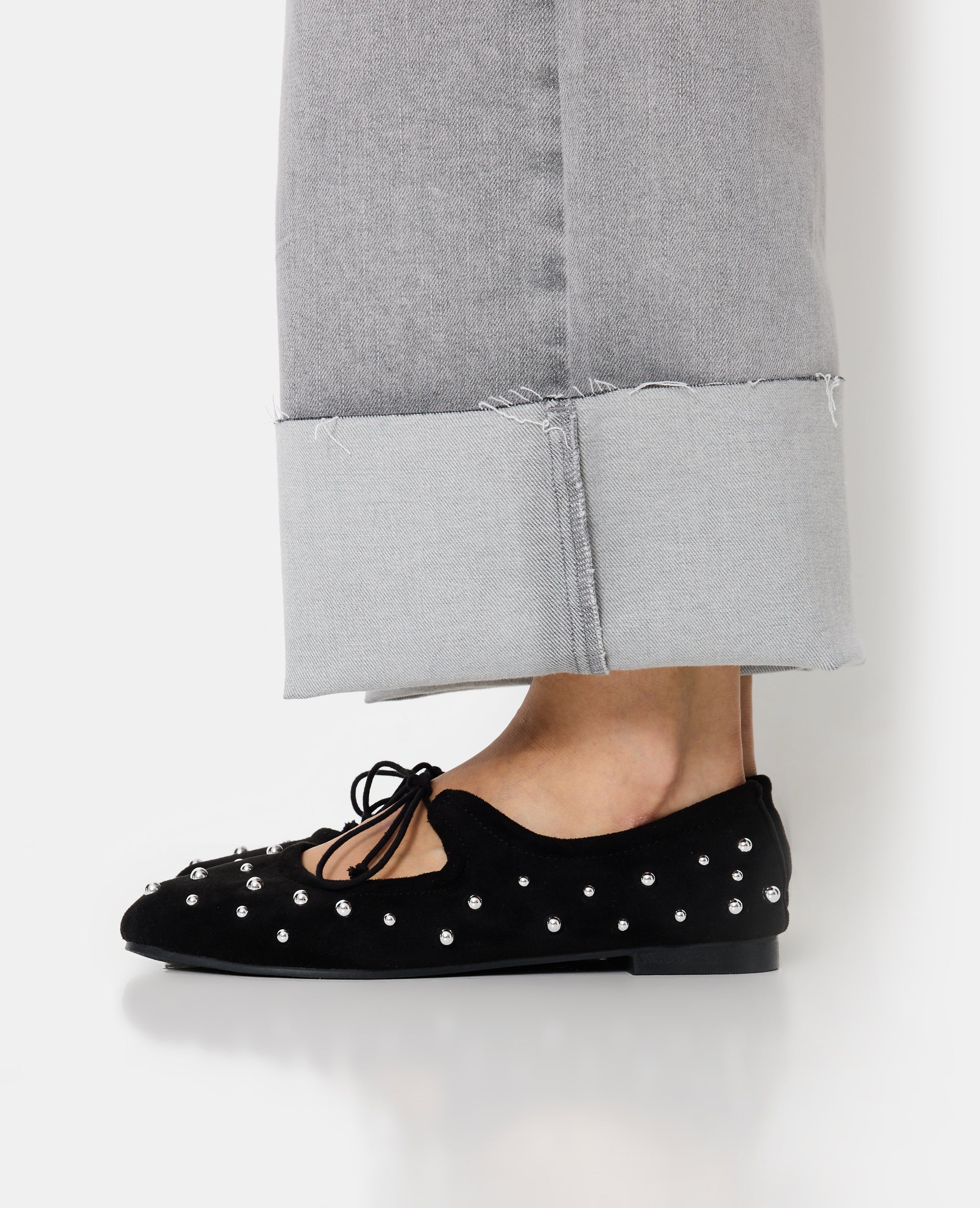 Ballerines en suédine avec clous