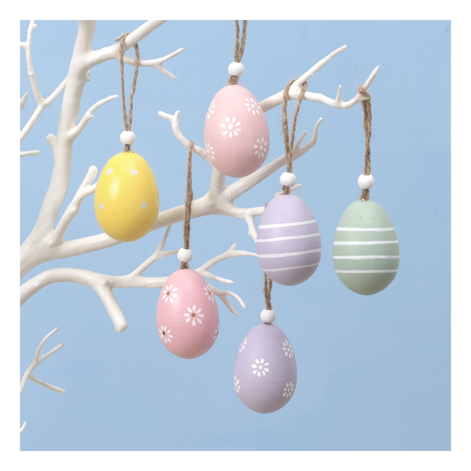 Hanging Wooden Eggs 6 Pack