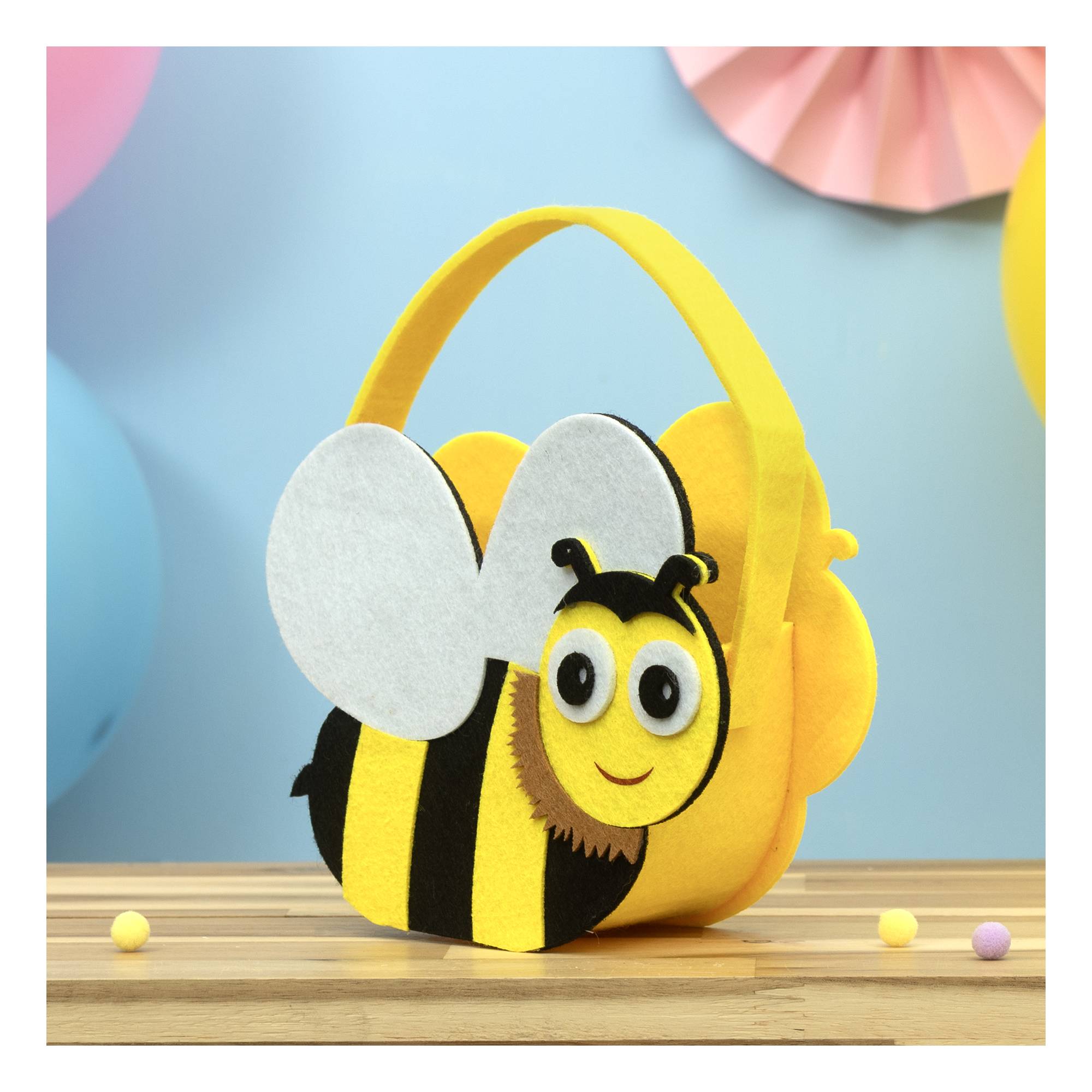 Bee Felt Bucket