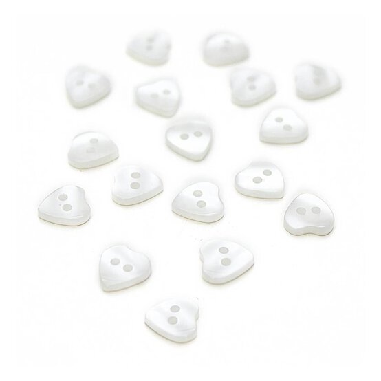 Hemline White Basic Hearts Button 17 Pack