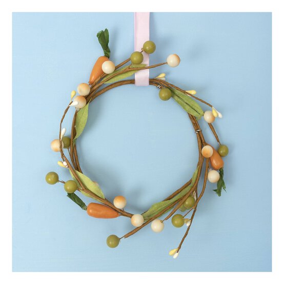 Mini Carrot Wreath 25cm
