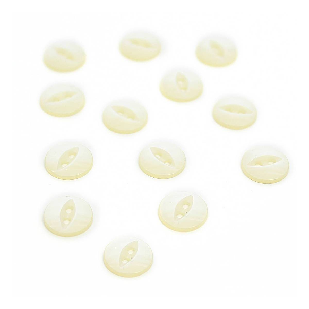 Hemline Cream Basic Fish Eye Button 13 Pack