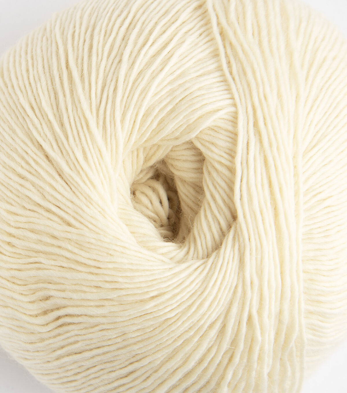 Yarnalia 350yds Superfine Skylark Wool Yarn 2 Bundle