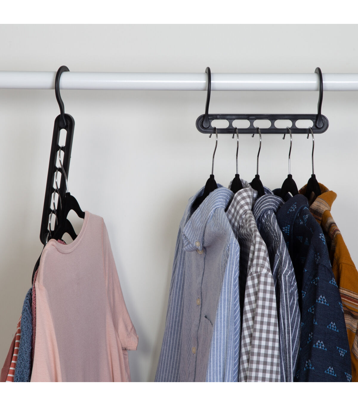 Honey Can Do 9 x 4 Black Collapsible & Velvet Hangers 55ct