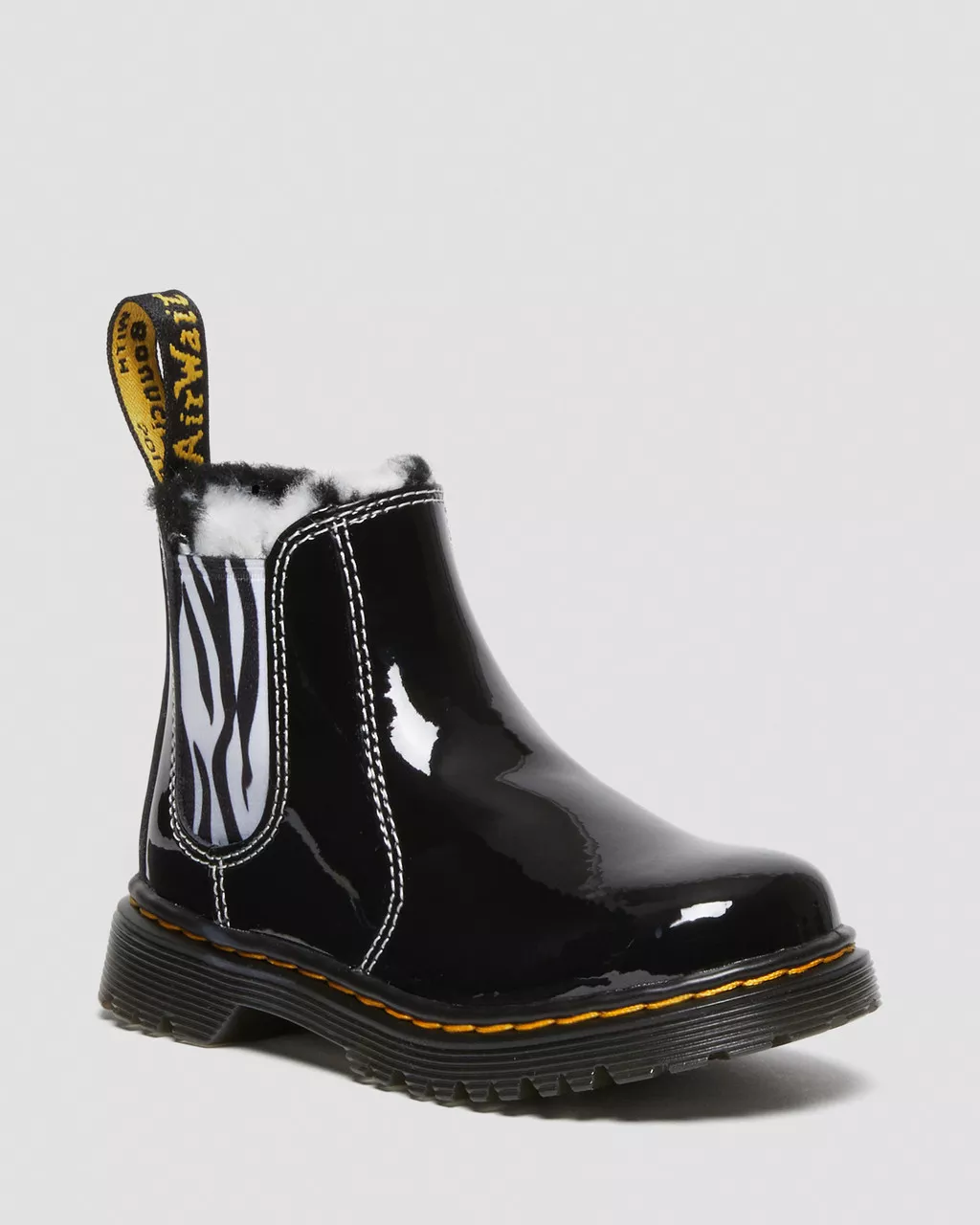DR MARTENS 2976 Leonore T Black Patent Lamper