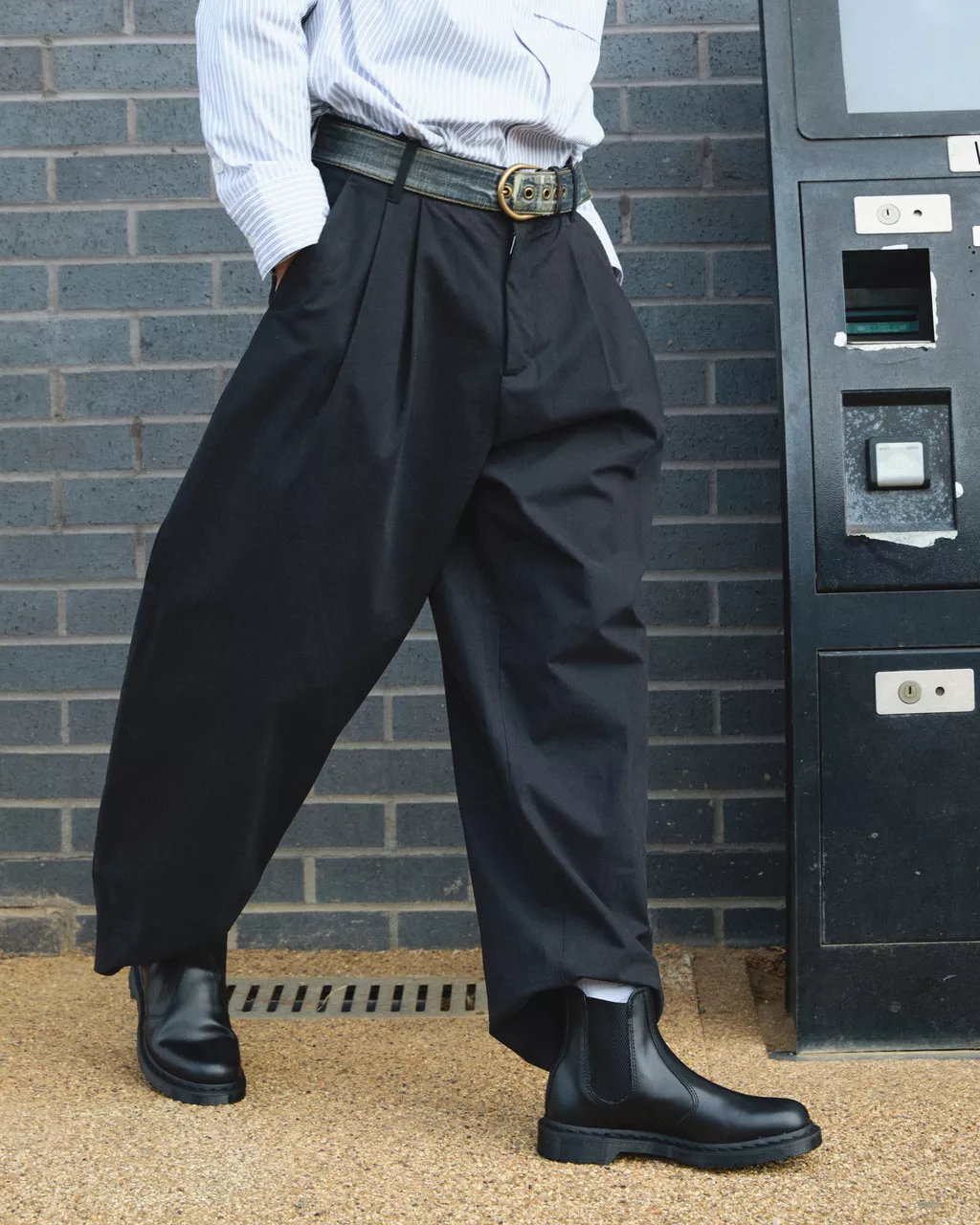 DR MARTENS 2976 Mono Smooth Leather Chelsea Boots