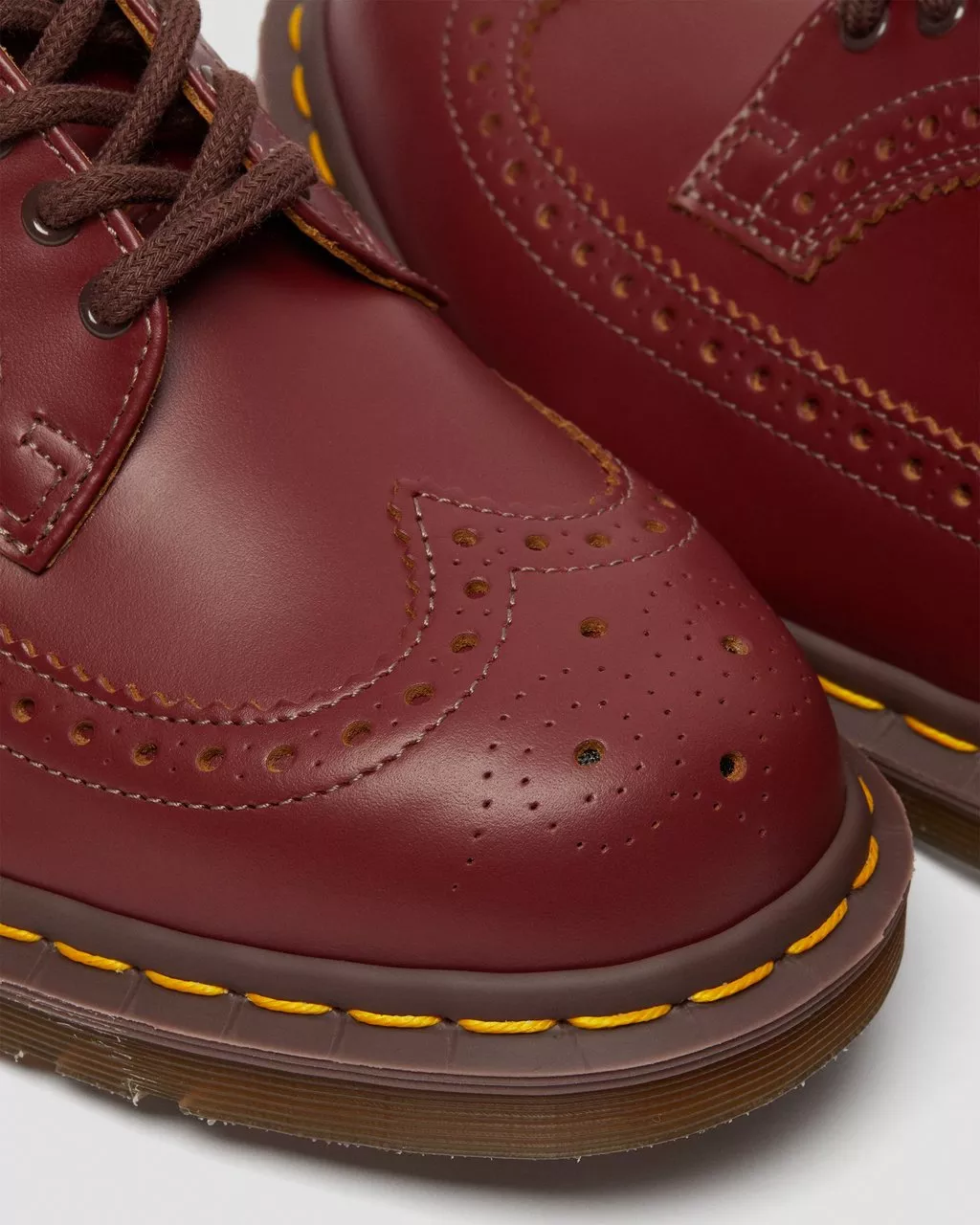 DR MARTENS Vintage 3989 Quilon Leather Brogue Shoes