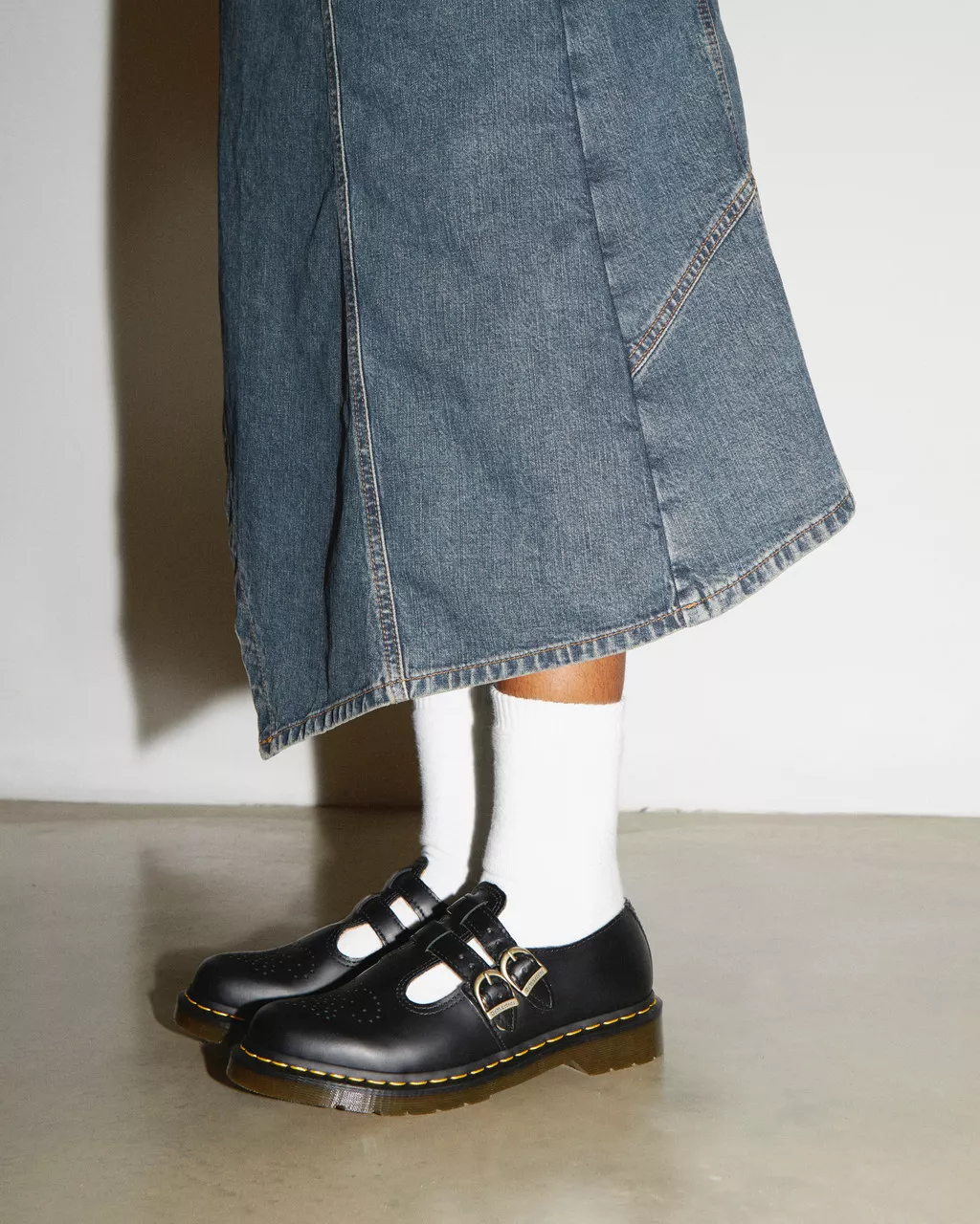 DR MARTENS 8065 Smooth Leather Mary Jane Shoes