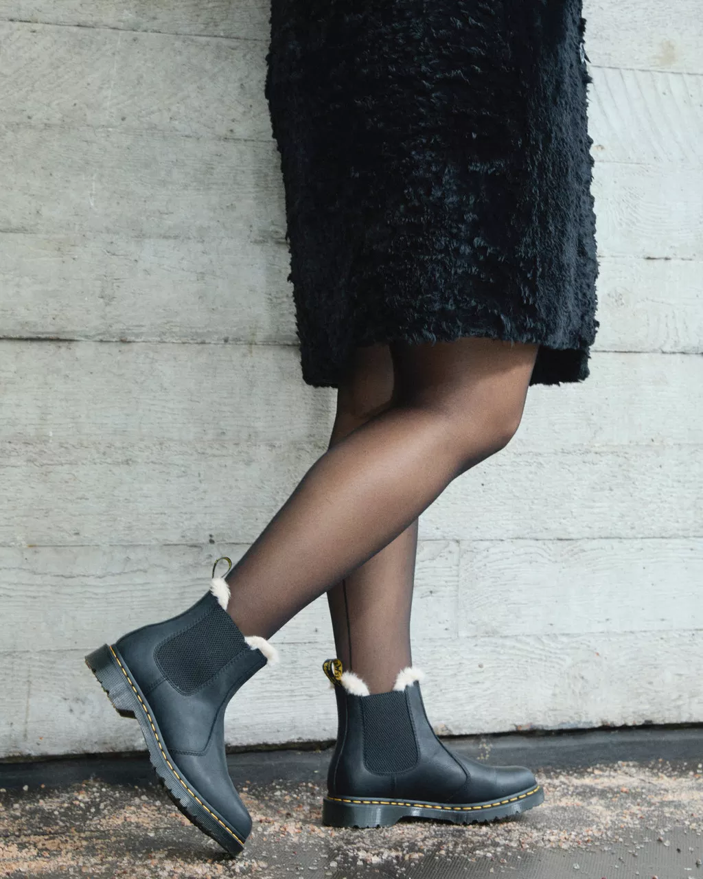 DR MARTENS 2976 Leonore Faux Fur Lined Burnished Chelsea Boots