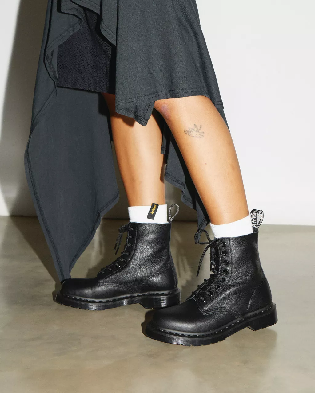 DR MARTENS 1460 Pascal Mono Lace Up Boots