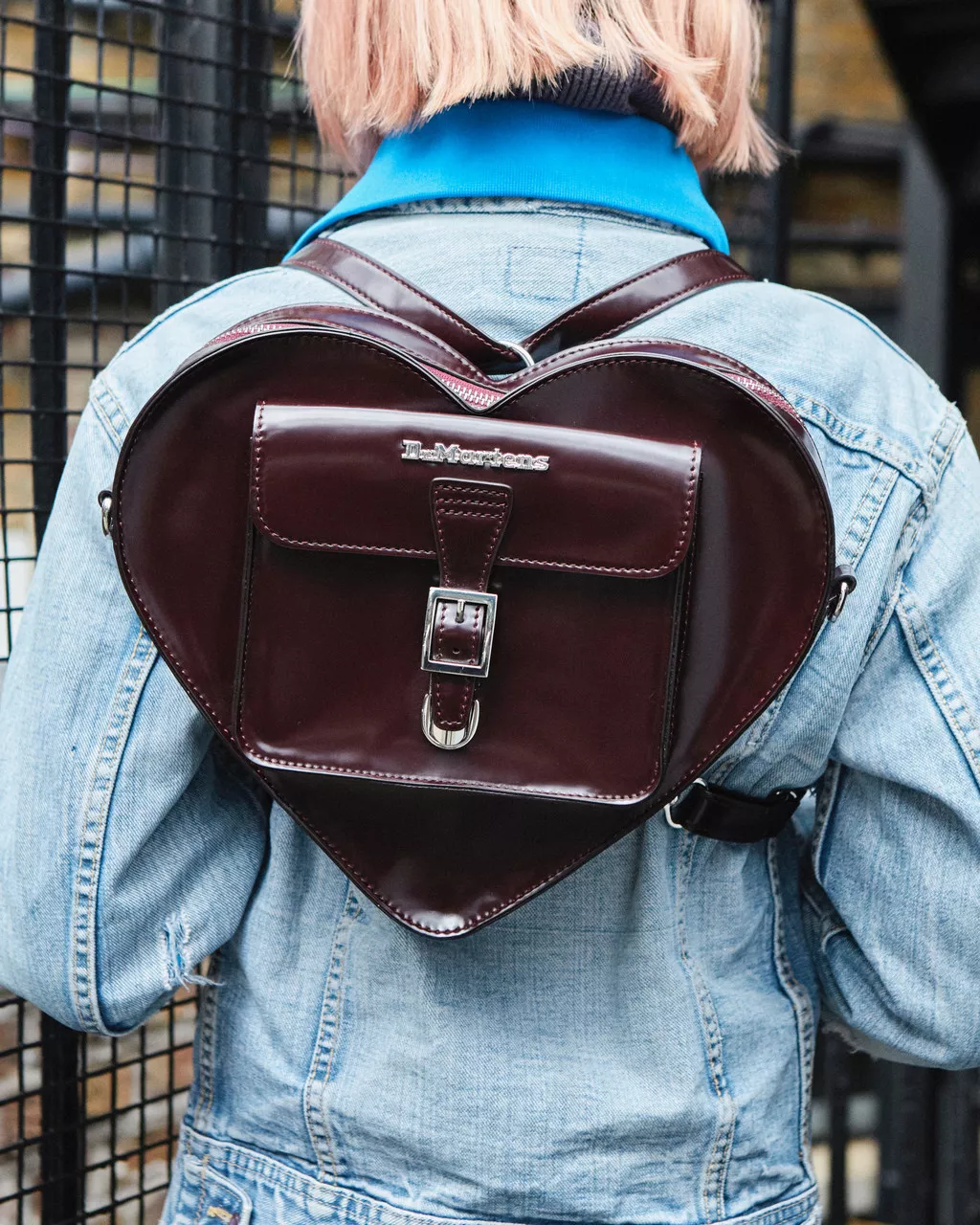 DR MARTENS Vegan Heart Shaped Bag