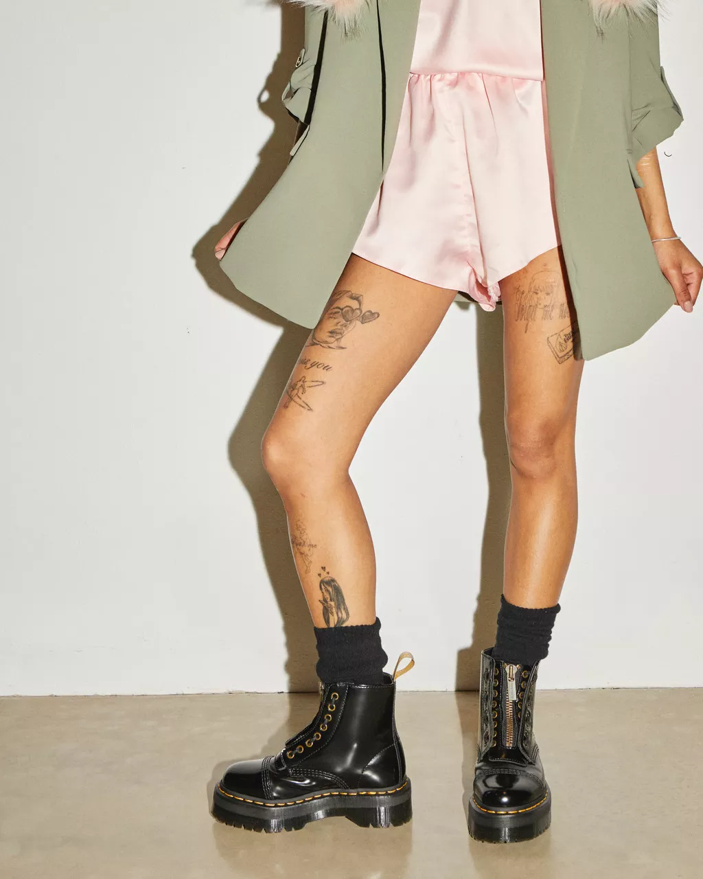 DR MARTENS Sinclair Vegan Platform Boots