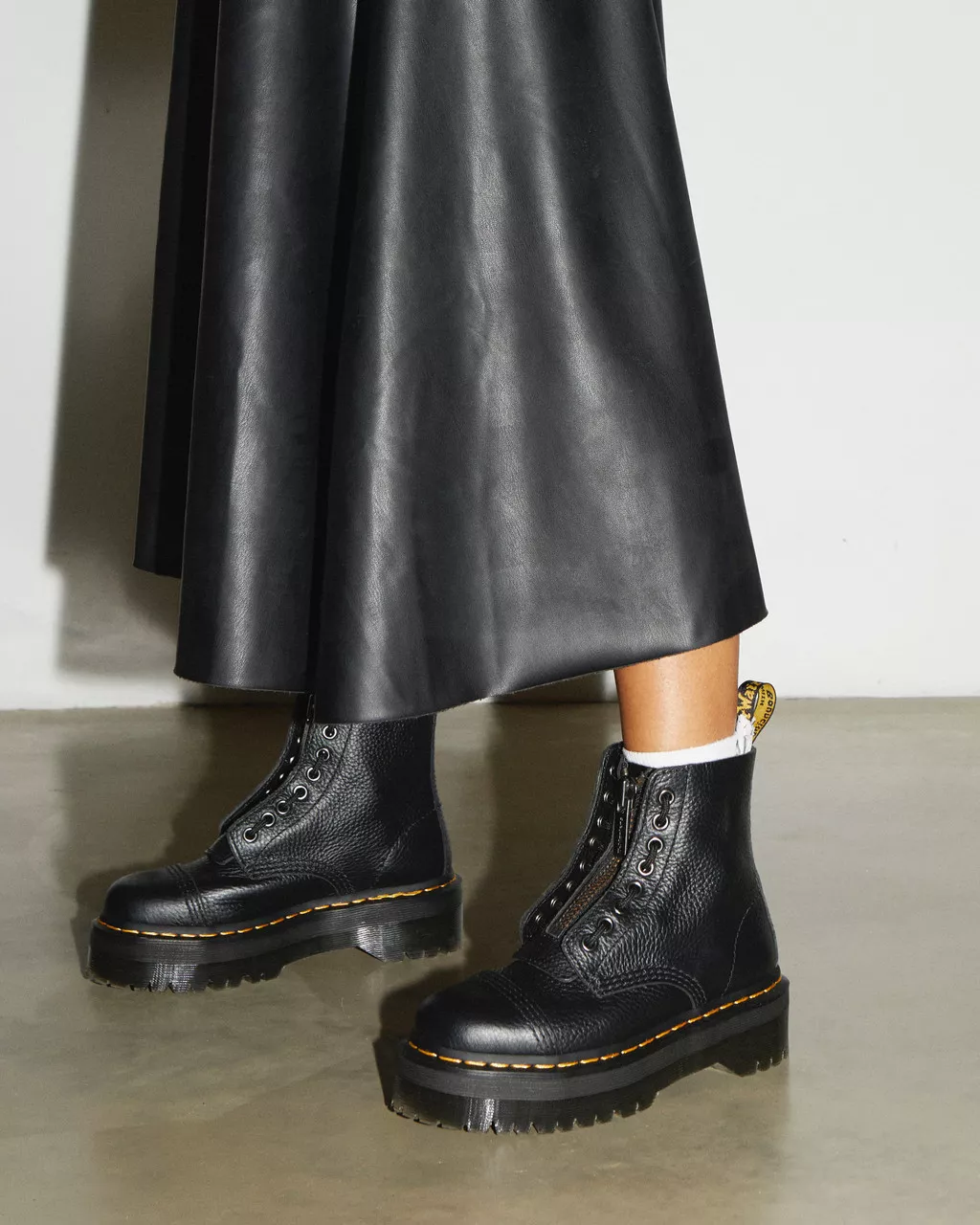 DR MARTENS Sinclair Milled Nappa Leather Platform Boots