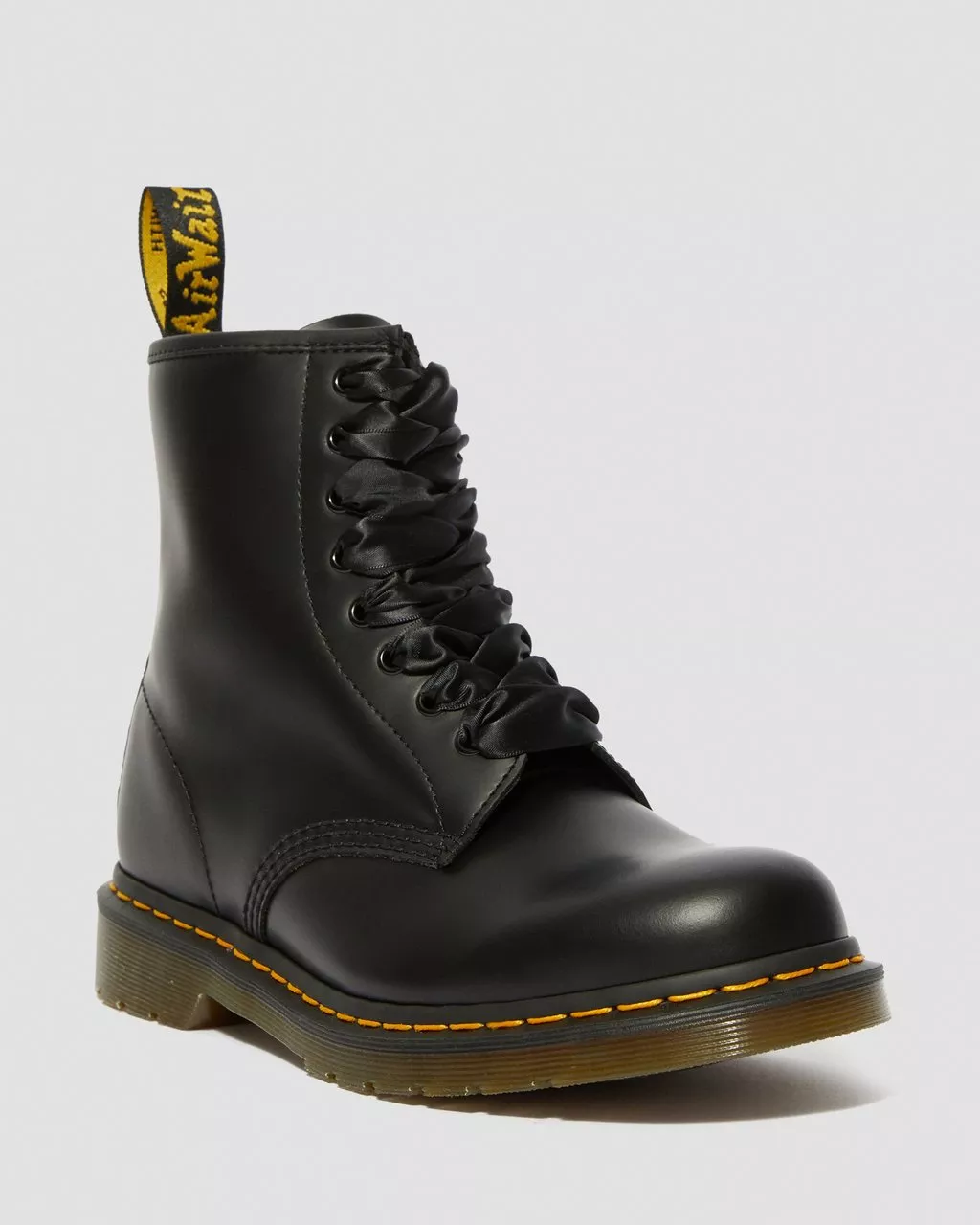 DR MARTENS 140cm Ribbon Shoe Laces (8-10 Eye)