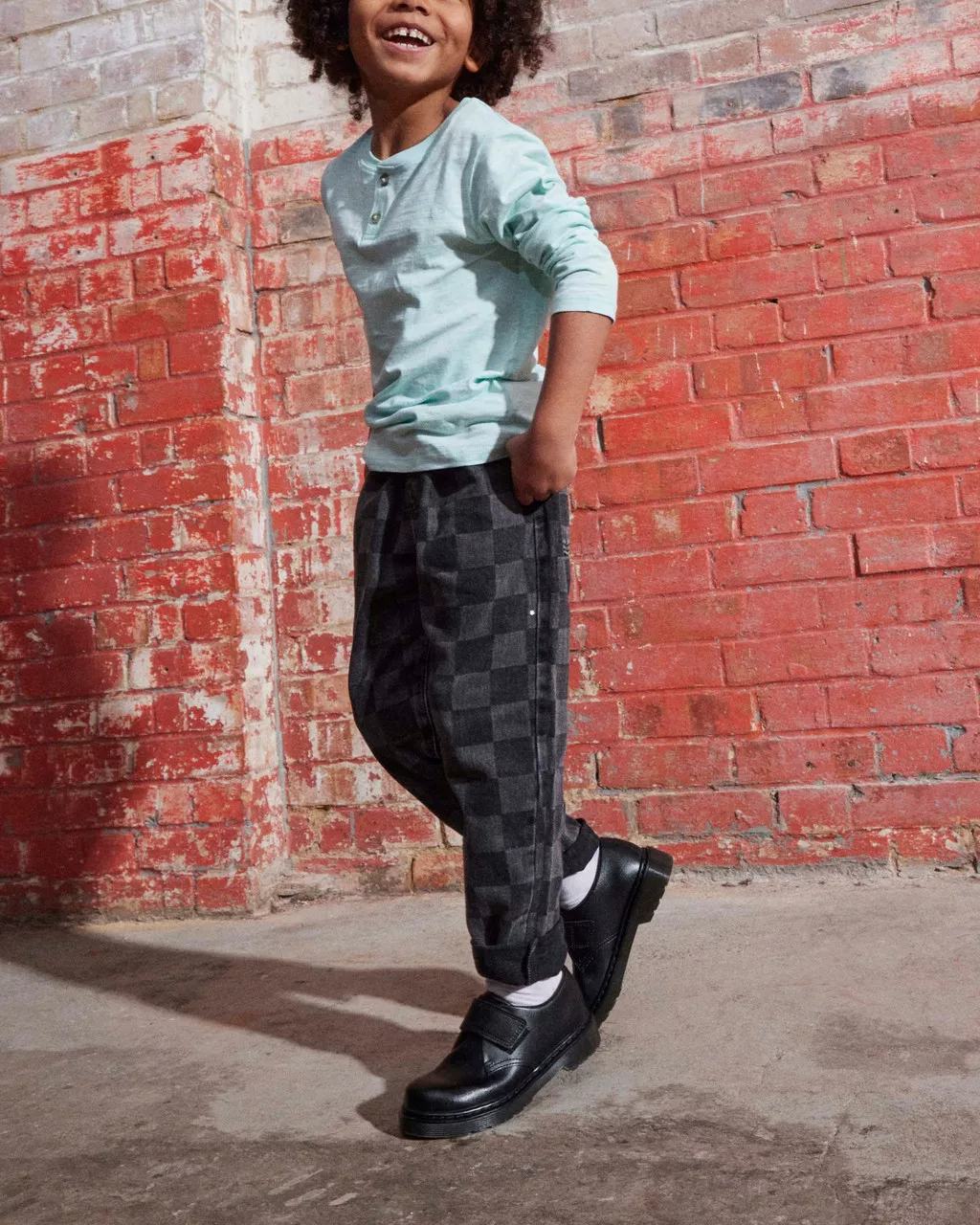 DR MARTENS Junior Kamron Leather Strap Velcro Oxford Shoes