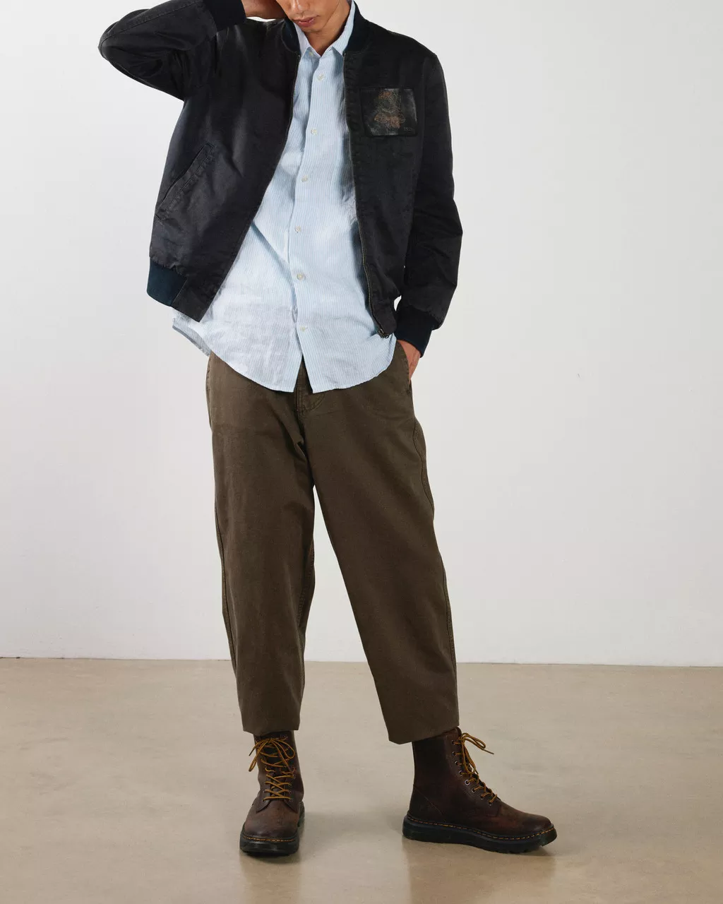 DR MARTENS Crewson Leather Lace Up Boots