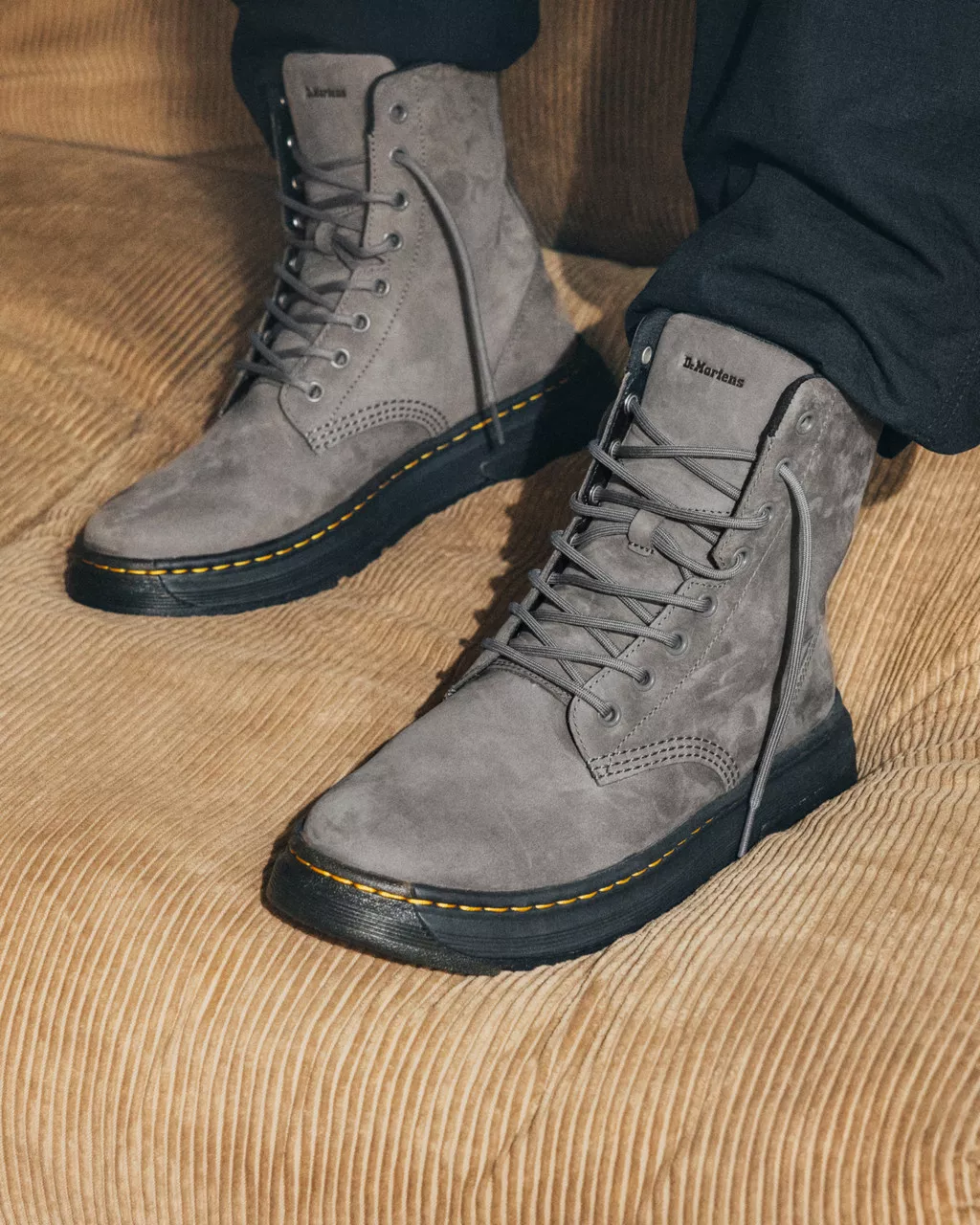 DR MARTENS Crewson Leather Lace Up Boots