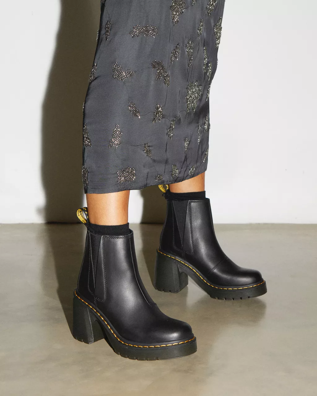 DR MARTENS Spence Leather Flared Heel Chelsea Boots