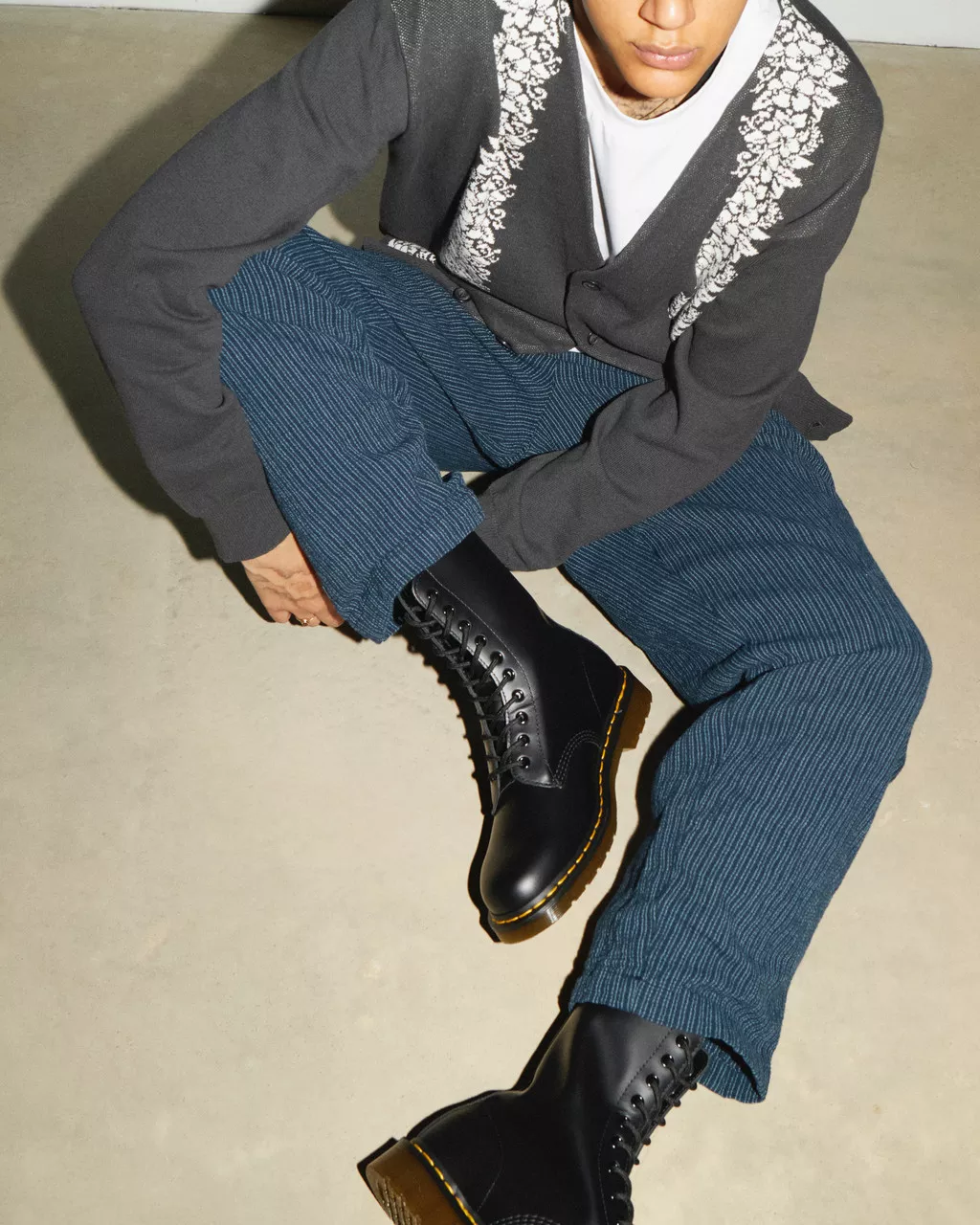 DR MARTENS 1490 Smooth Leather High Lace Up Boots