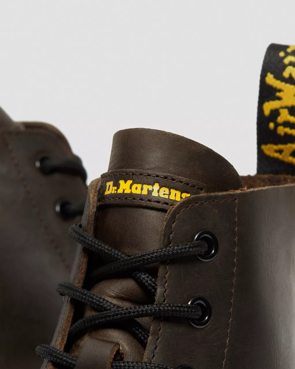 DR MARTENS Thurston Crazy Horse Leather Chukka Boots