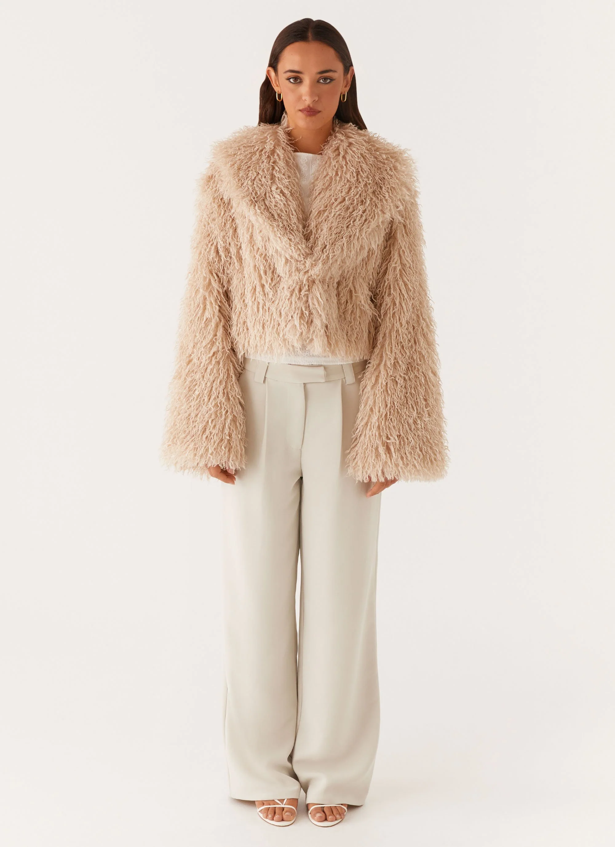 Virginia Cropped Faux Fur Jacket - Taupe
