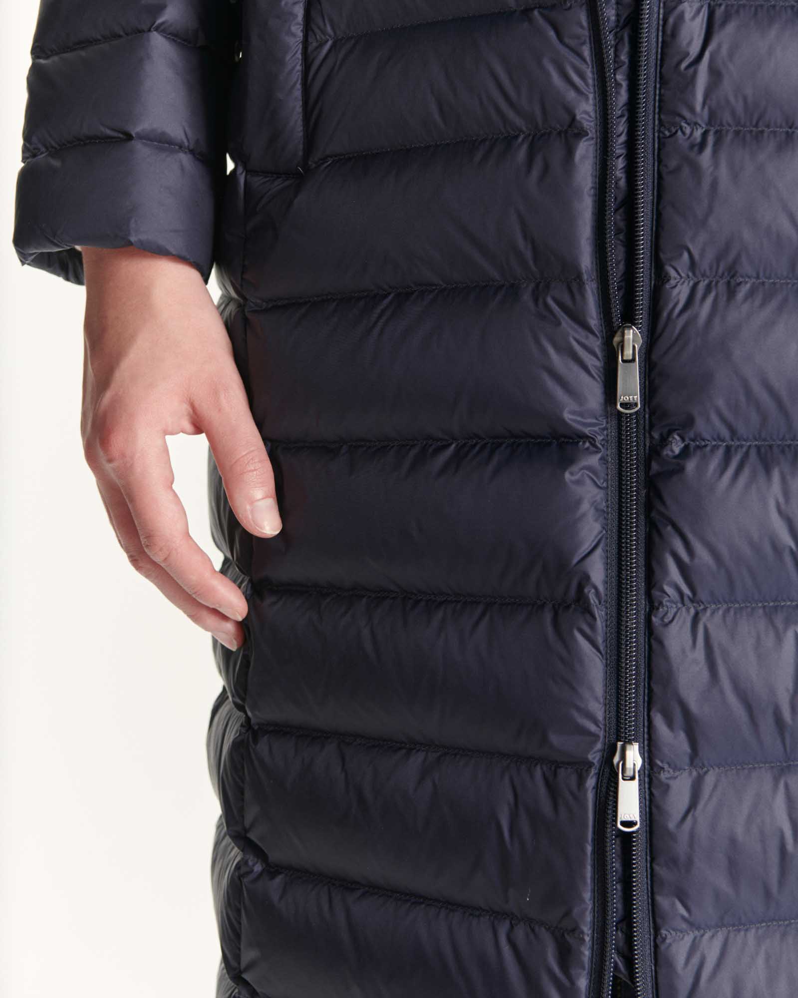 Down jacket long and light Black Laurie 2.0