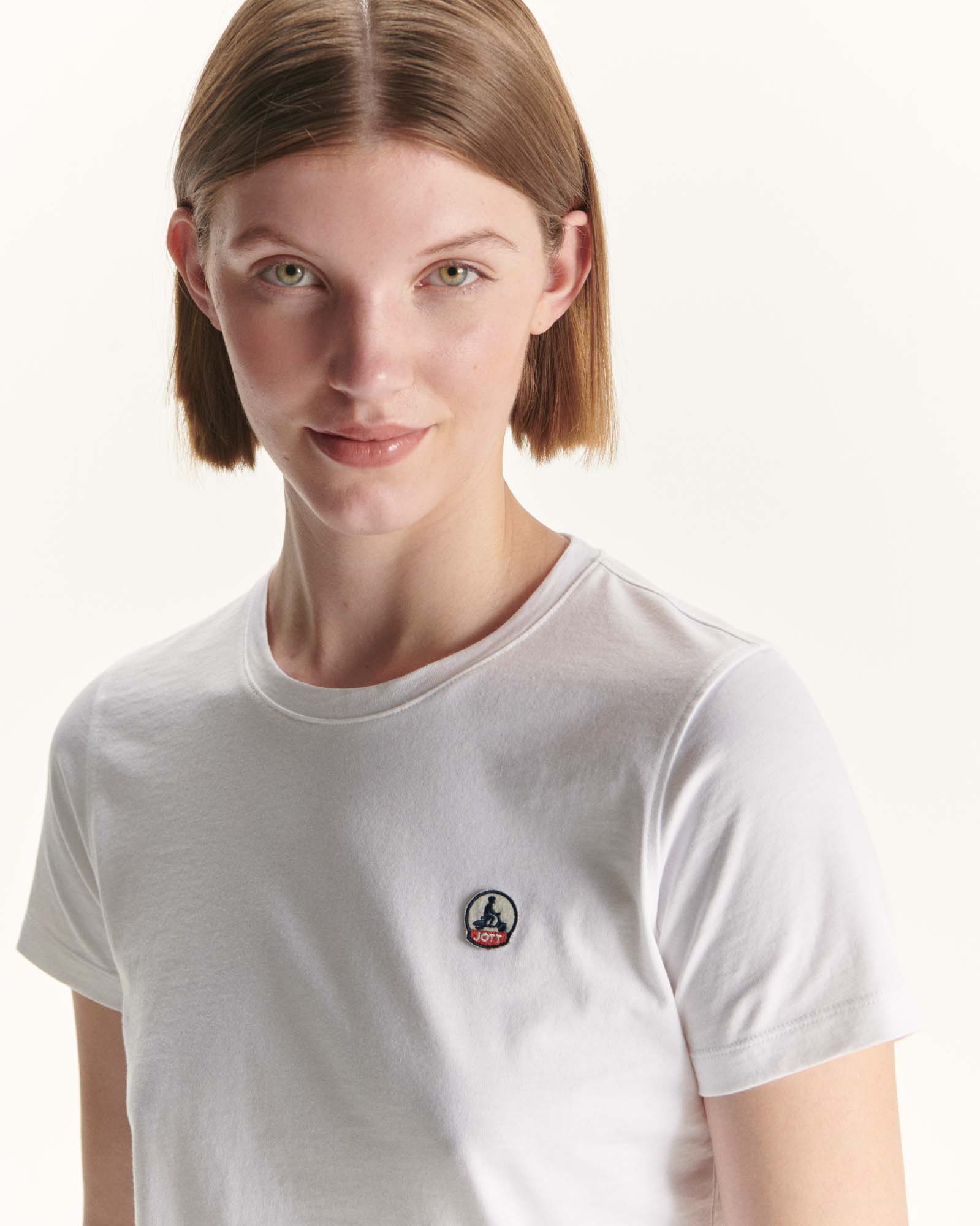 Black Rosas Round Neck T-Shirt