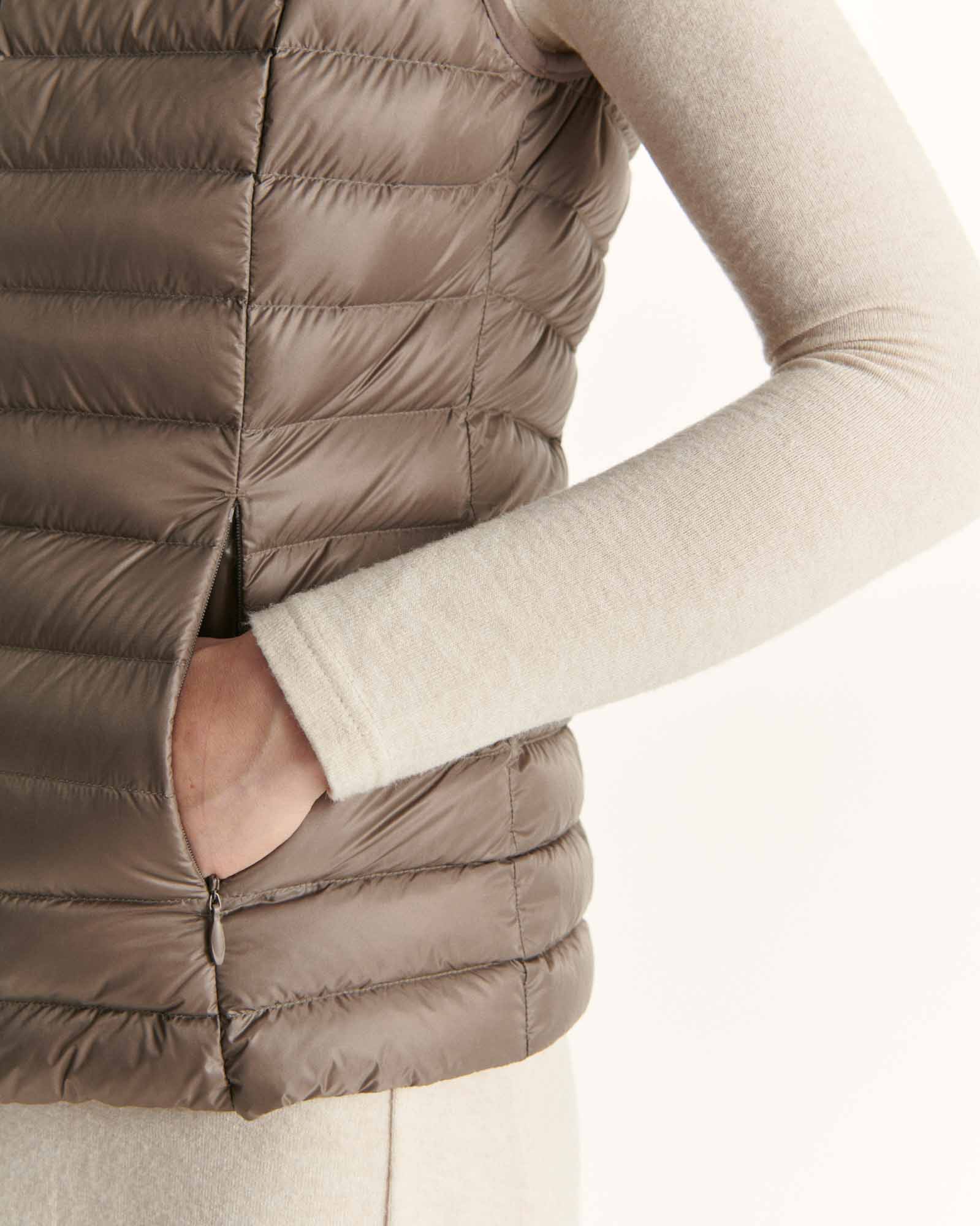 Light Sleeveless down jacket Anthracite Seda