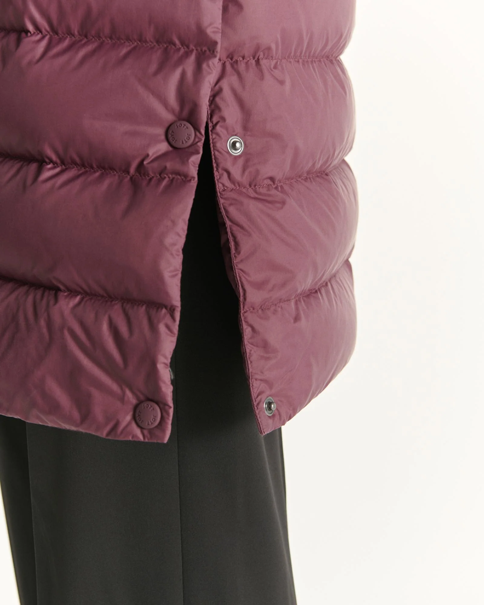 Down jacket long straight hooded Aubergine Lola