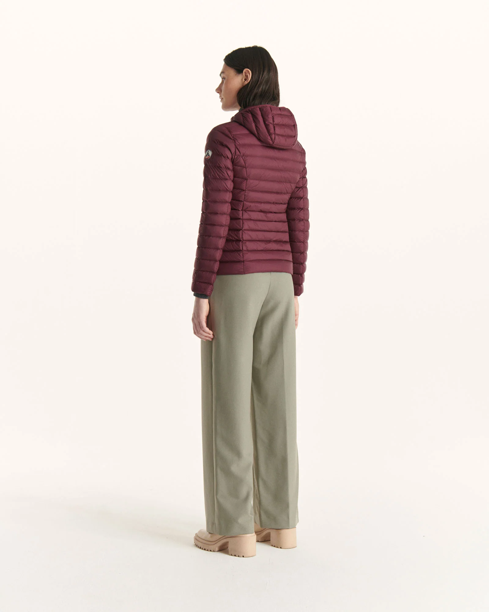 Lightweight hooded Army Cloe down jacket