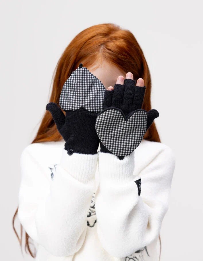 Mitaines noires tricot rabat forme coeur fille