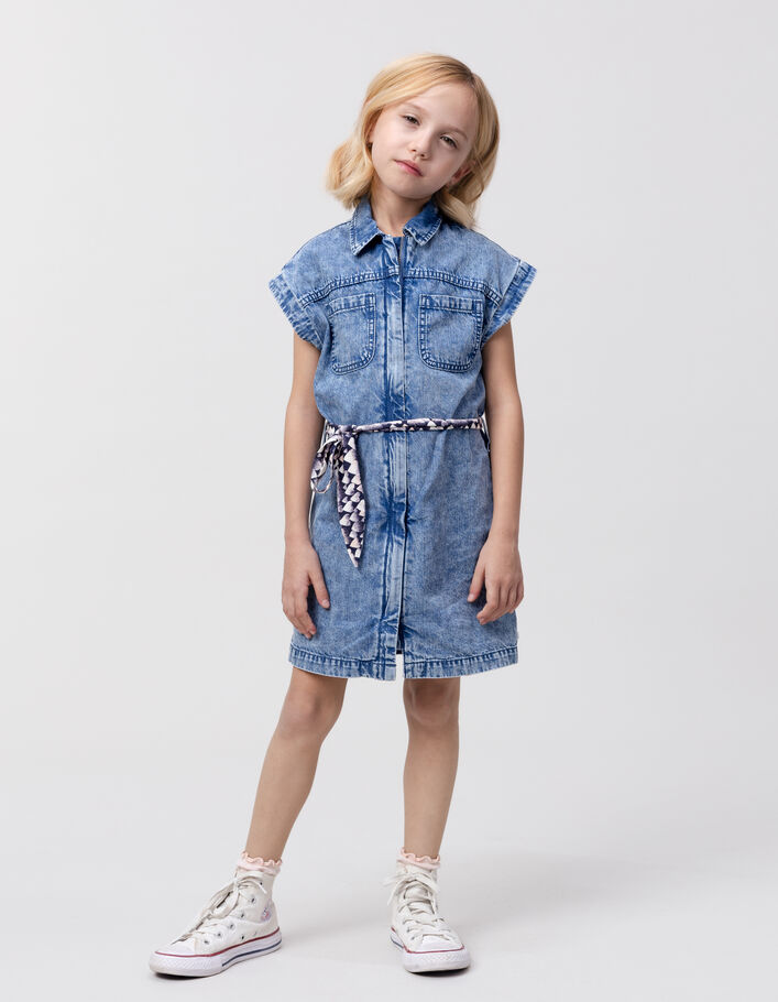 Robe en jean bleu ceinture imprim&eacute;e fille