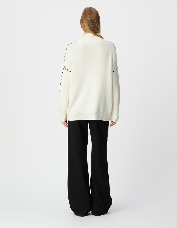 Pull blanc tricot d&eacute;tails la&ccedil;age aux manches Femme