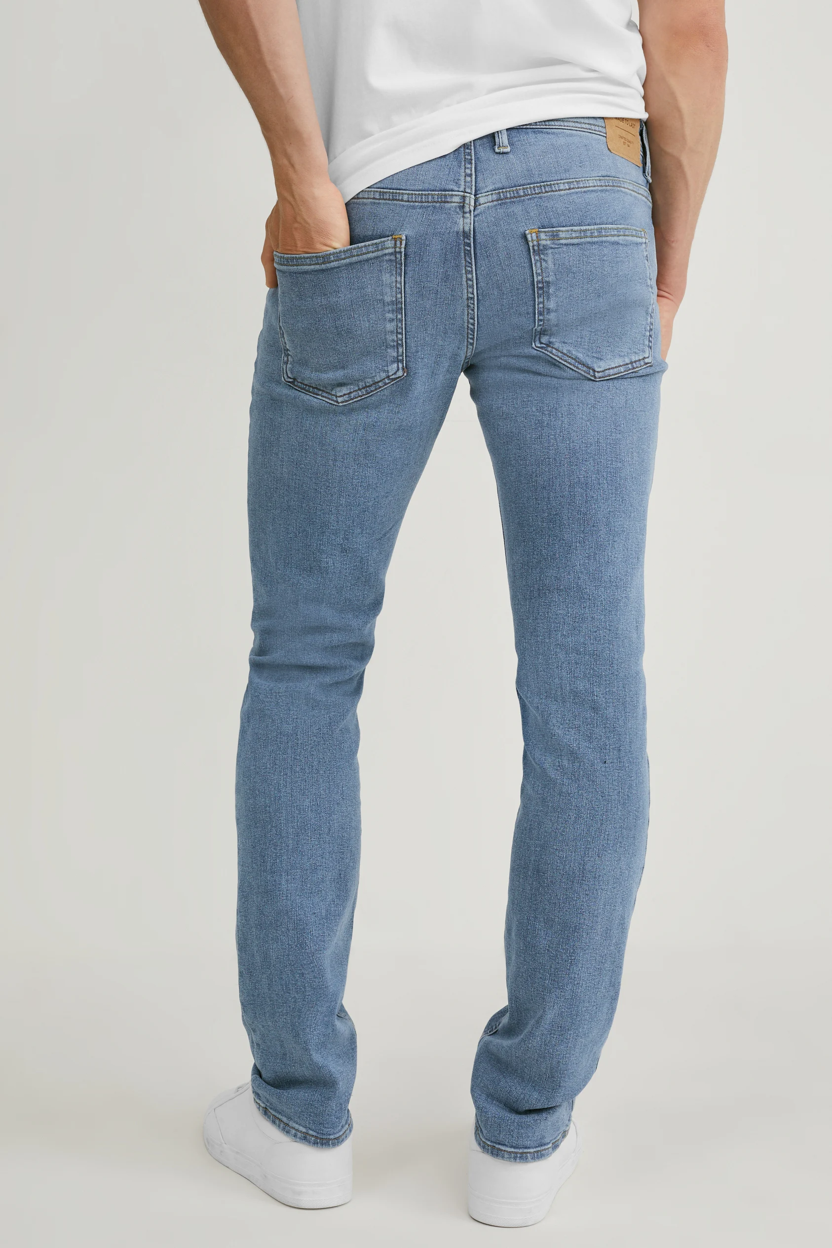Slim jeans - with hemp fibres - LYCRA?