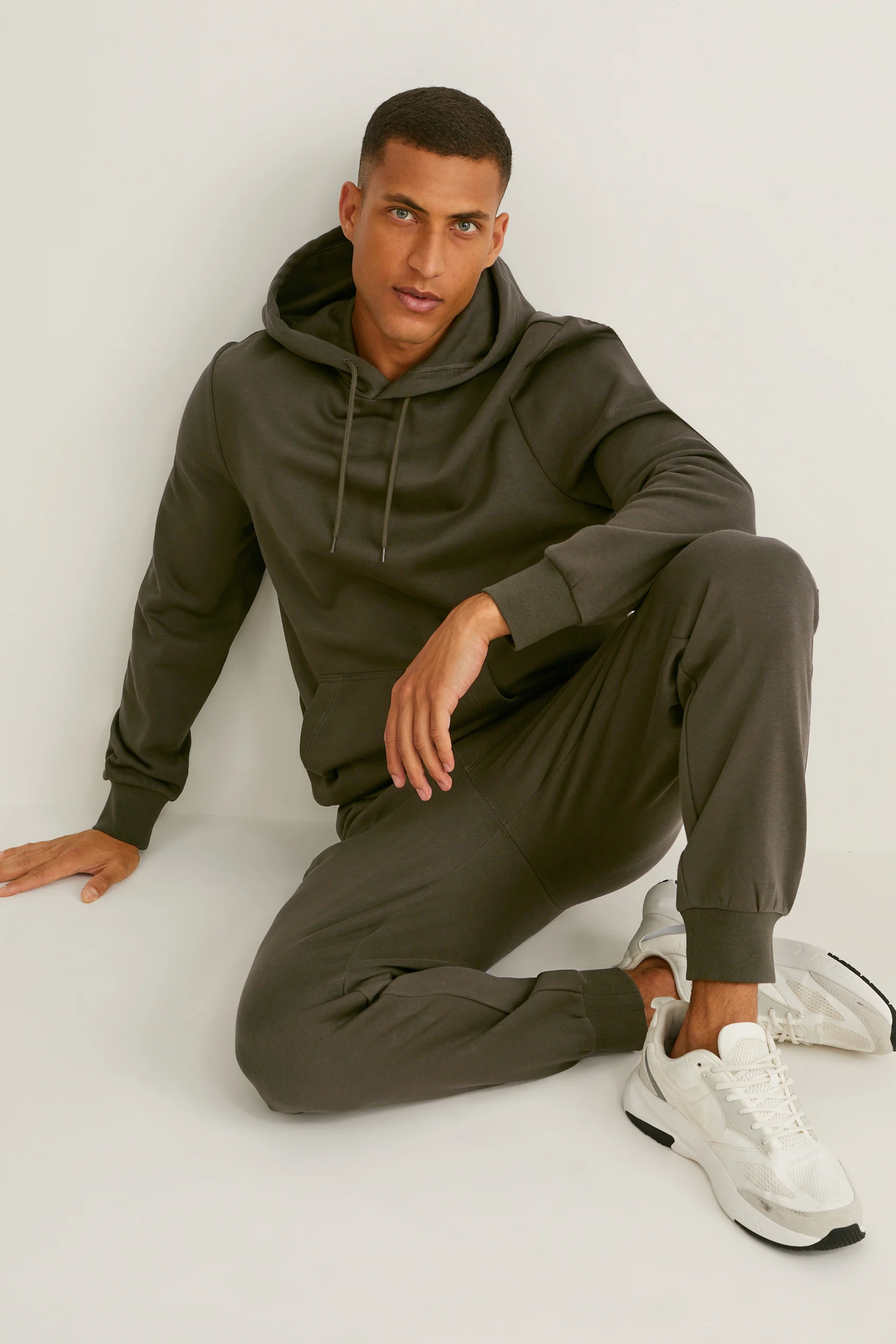 Set - hoodie and joggers - 2 piece