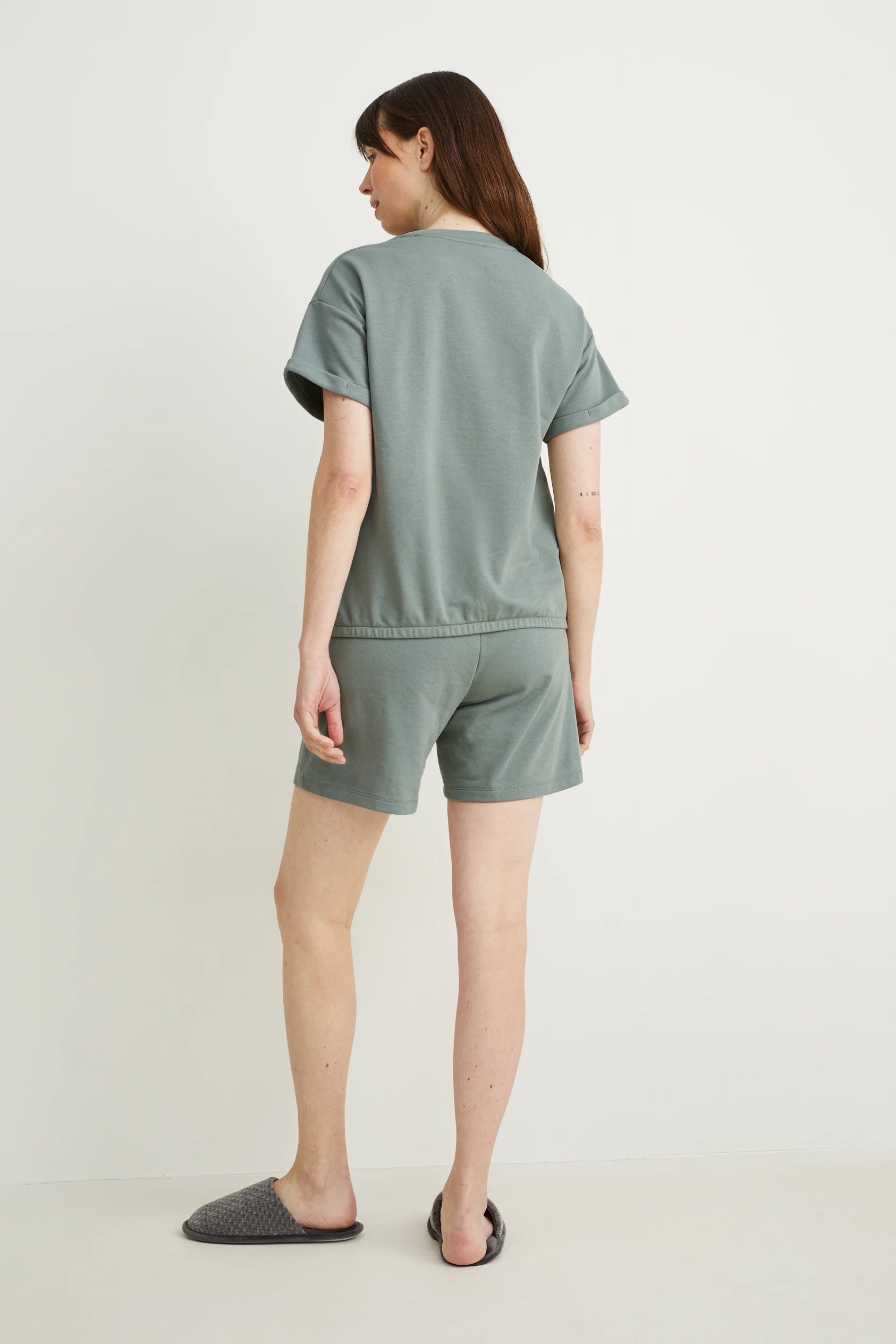 Set - maternity T-shirt and shorts - 2 piece